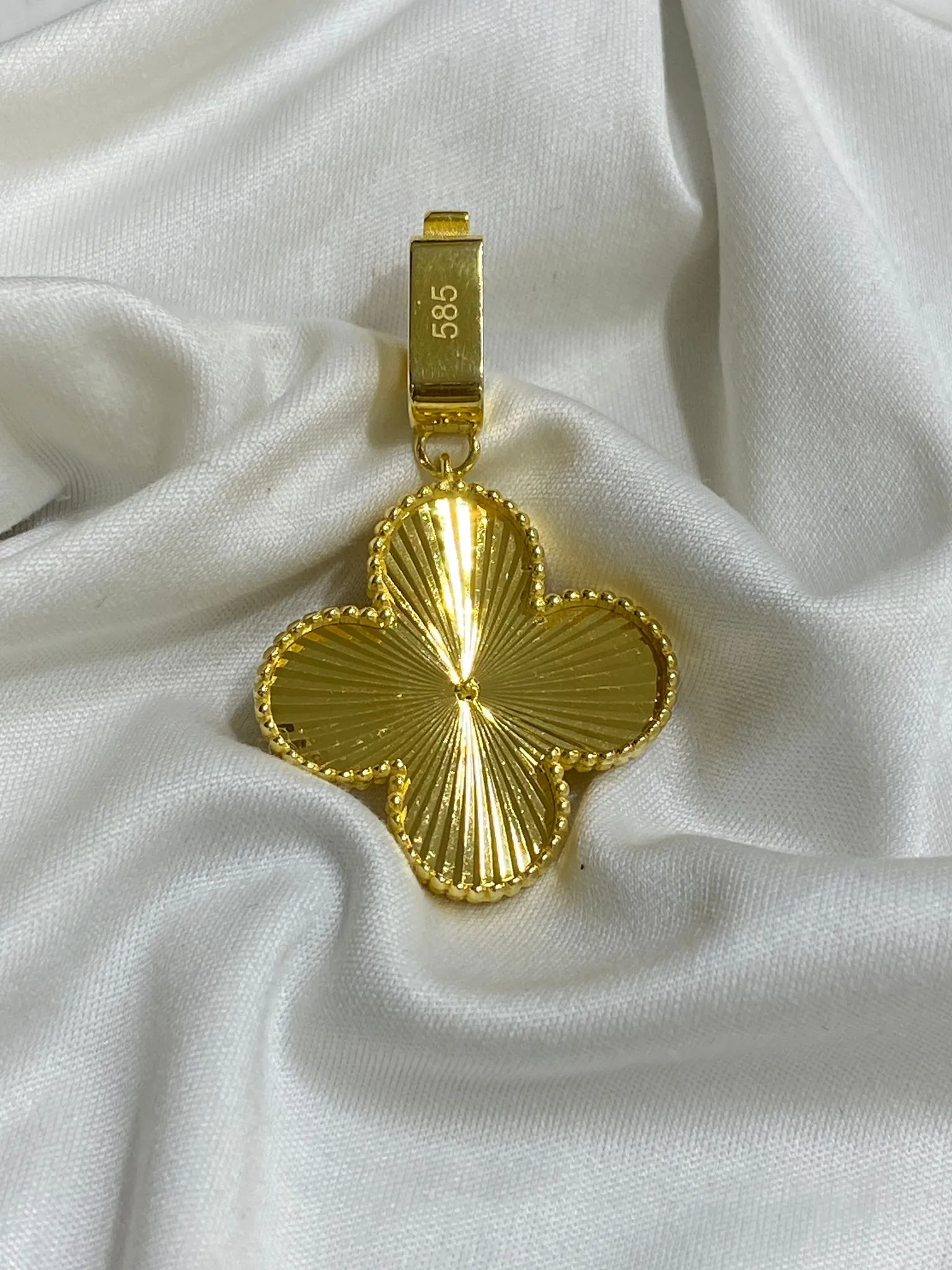 Favori Marka Yonca Model Uç