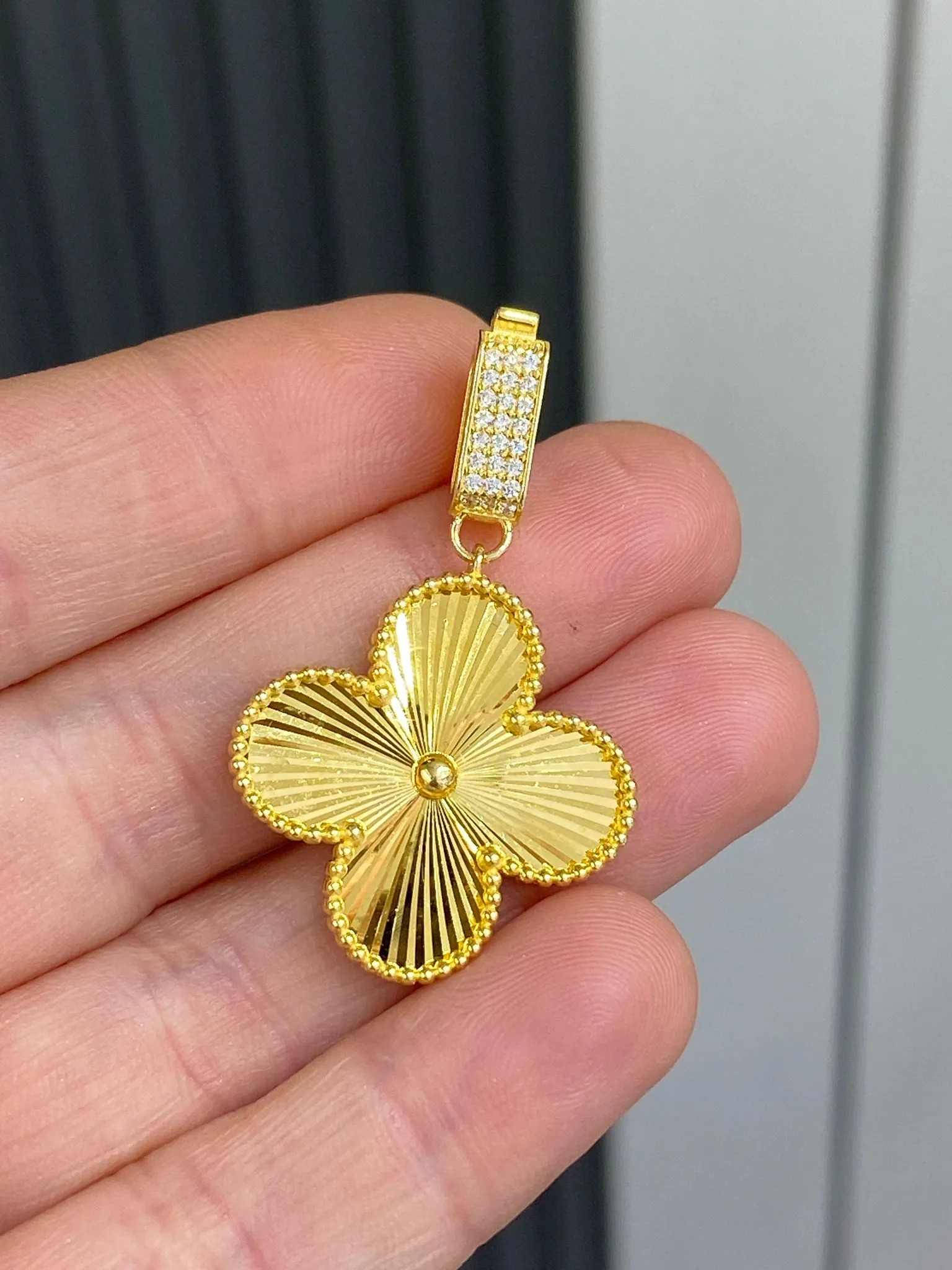 Favori Marka Yonca Model Uç