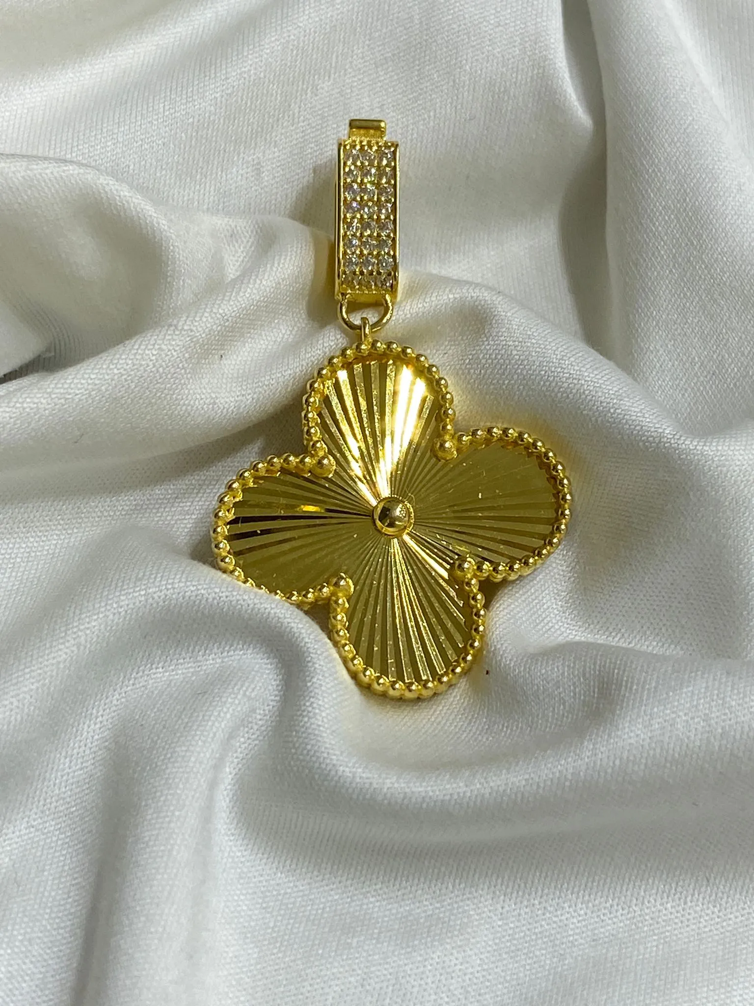 Favori Marka Yonca Model Uç