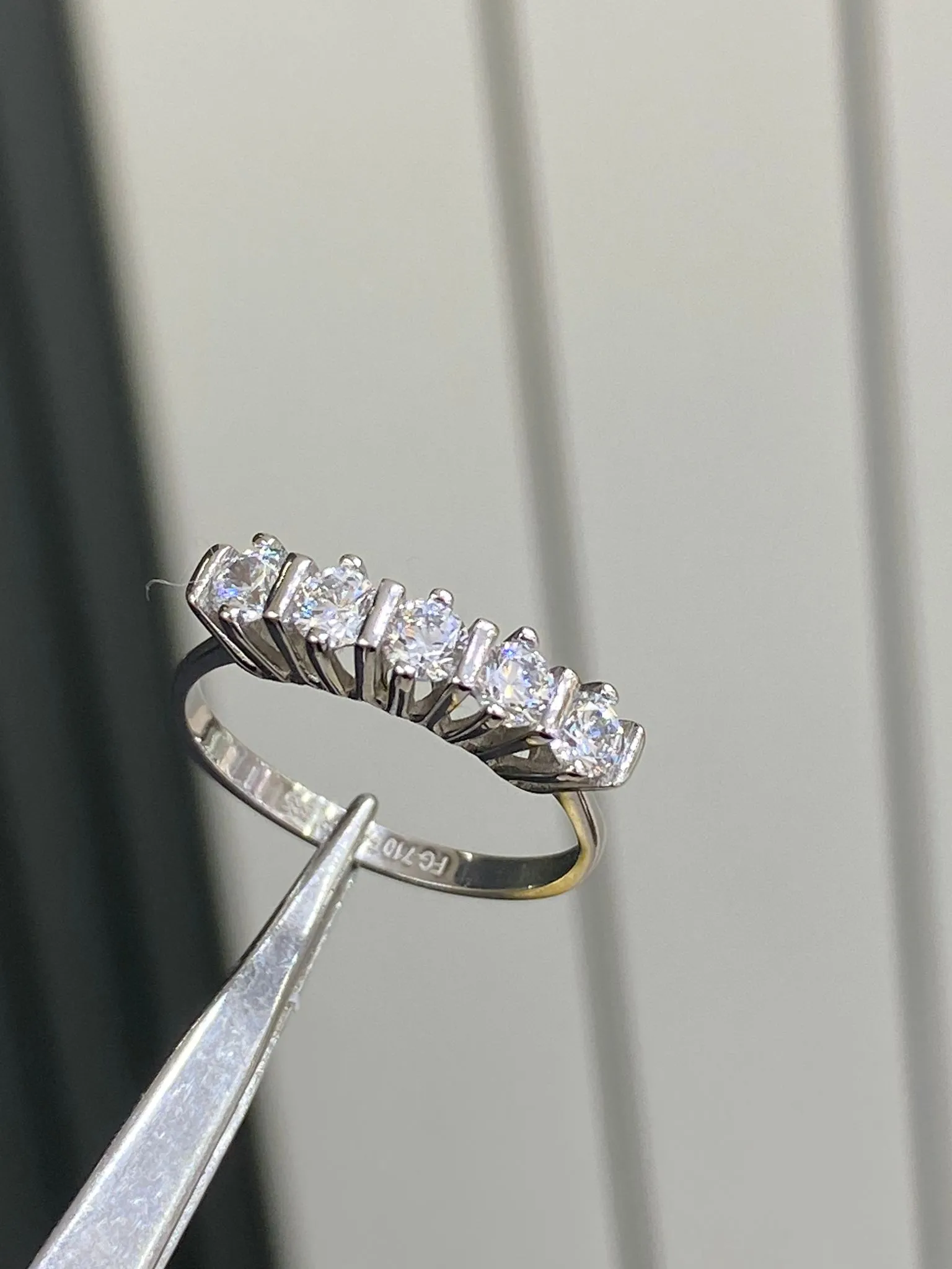 Favori Marka Beş Taş Yüzük