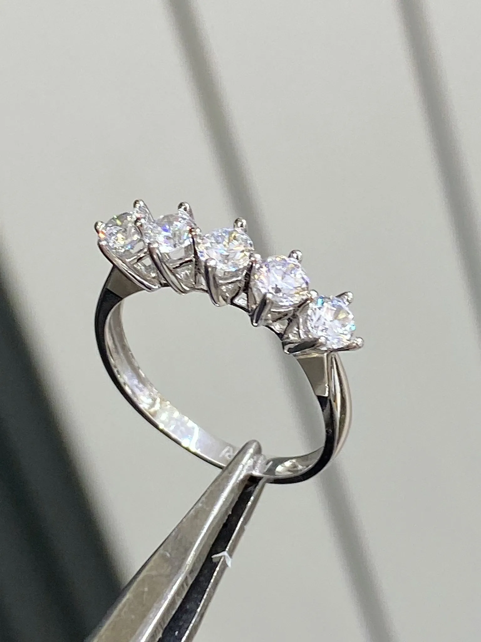 Favori Marka Beş Taş Yüzük