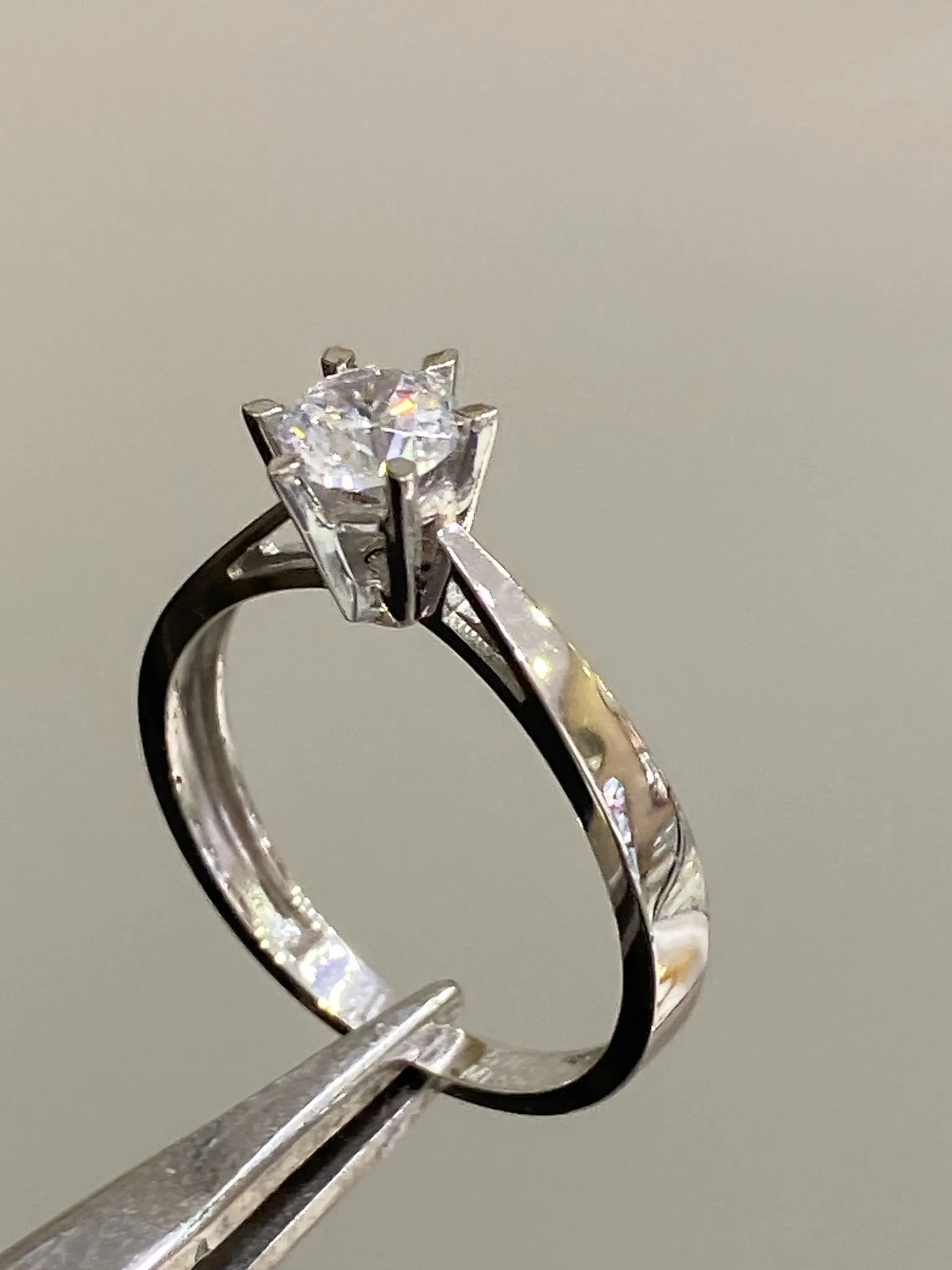 Favori Marka Tek Taş Yüzük