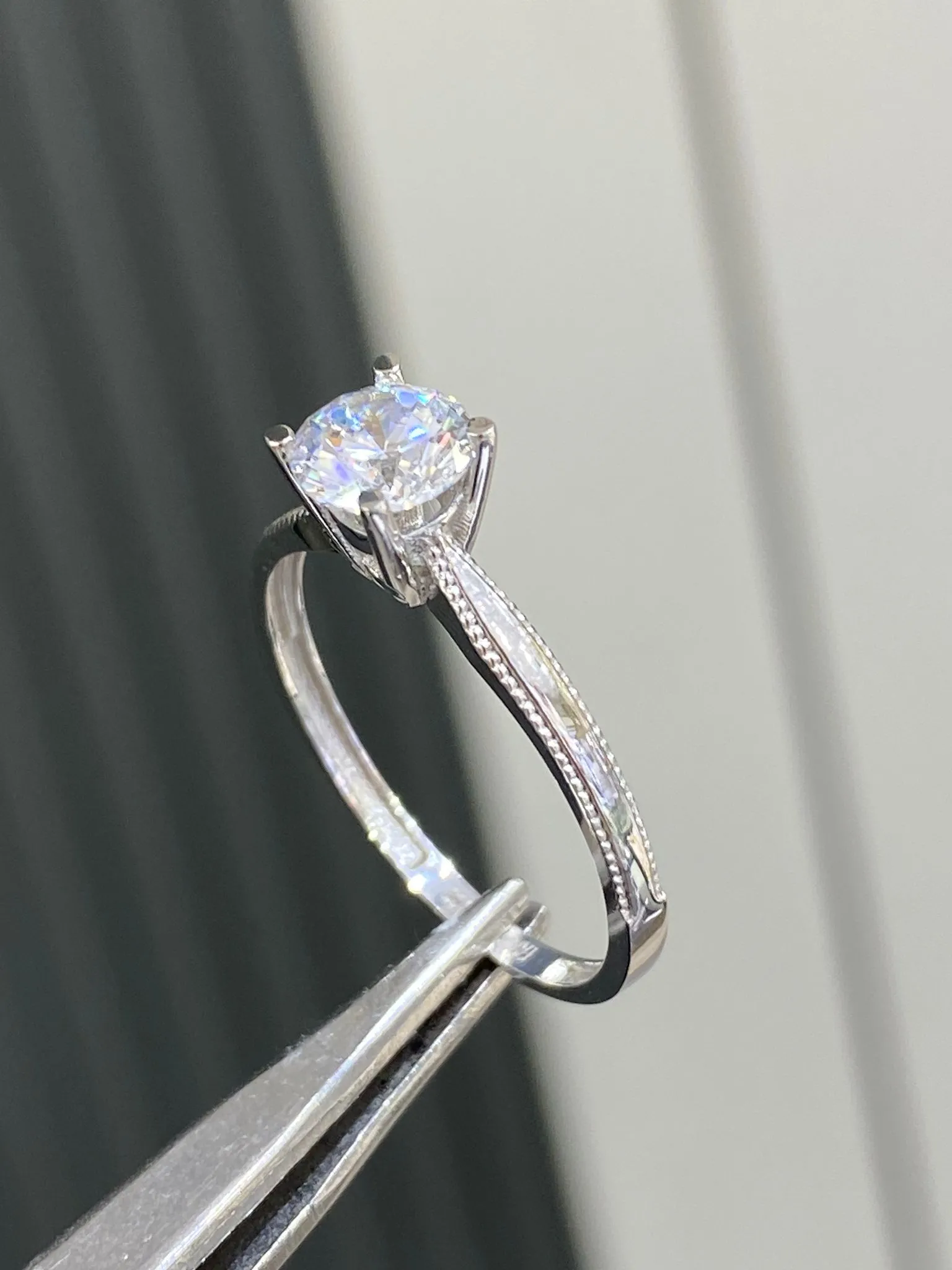 Favori Marka Tek Taş Yüzük