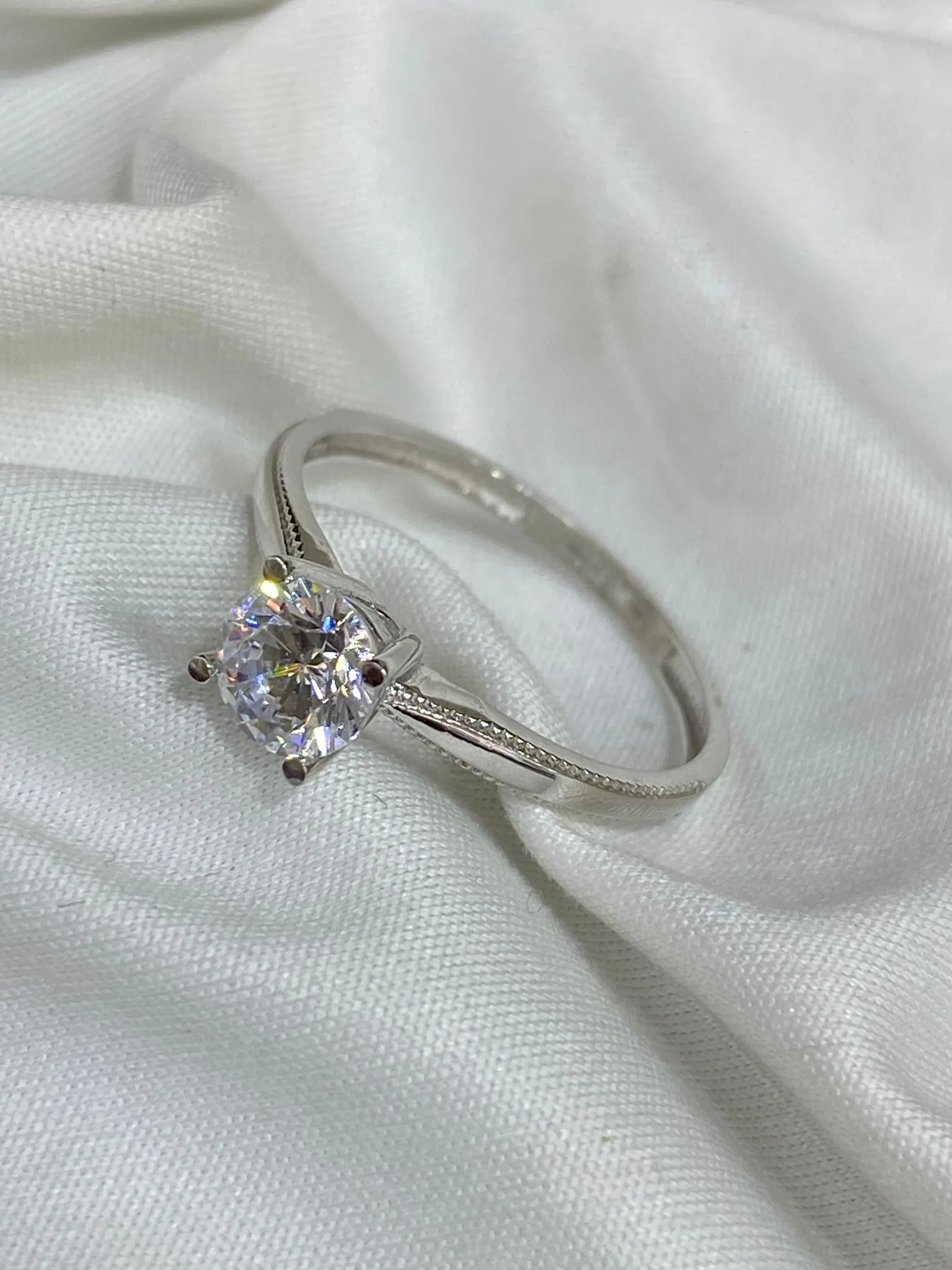 Favori Marka Tek Taş Yüzük