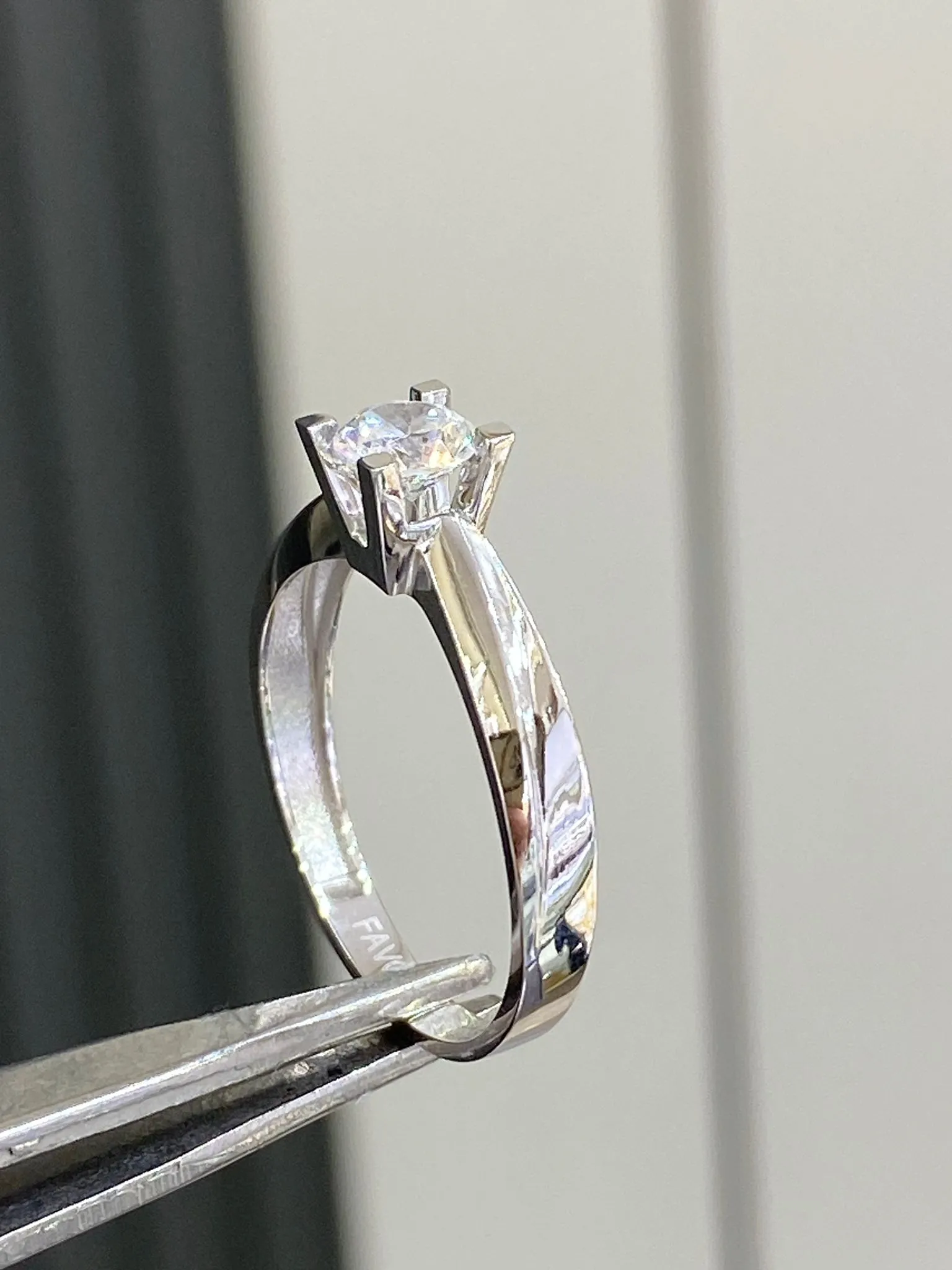 Favori Marka Tek Taş Yüzük