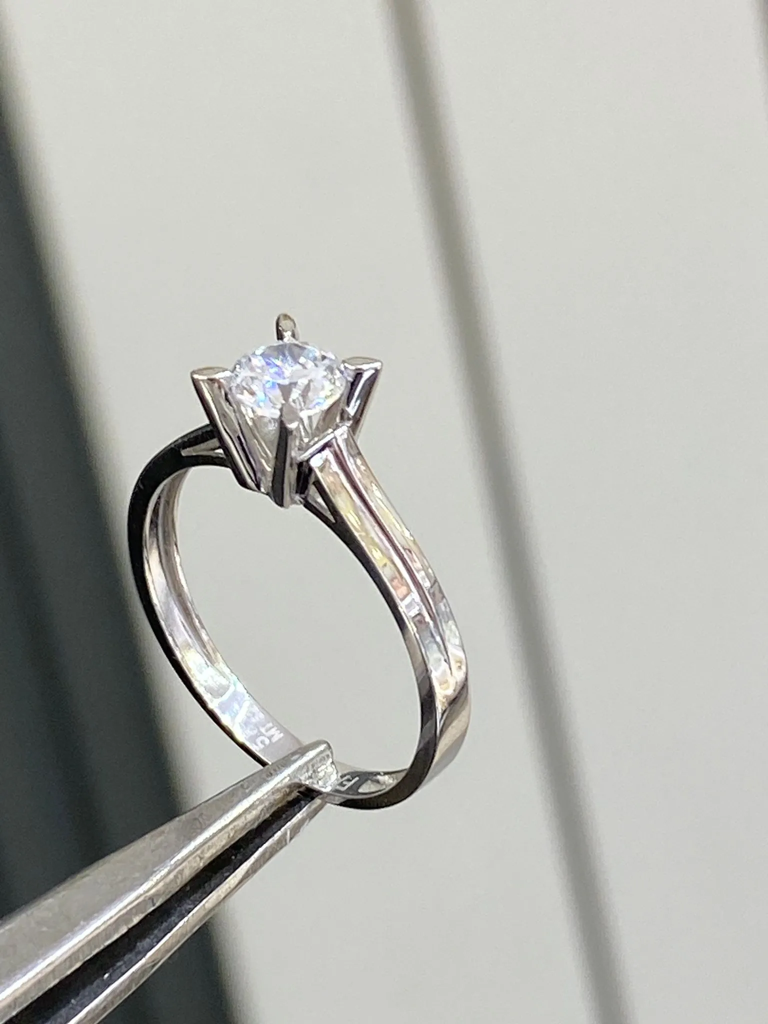 Favori Marka Tek Taş Yüzük