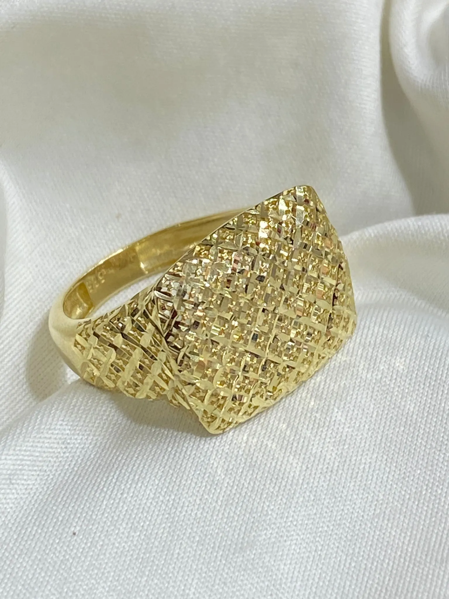 Favori Marka Tasarım Model Yüzük