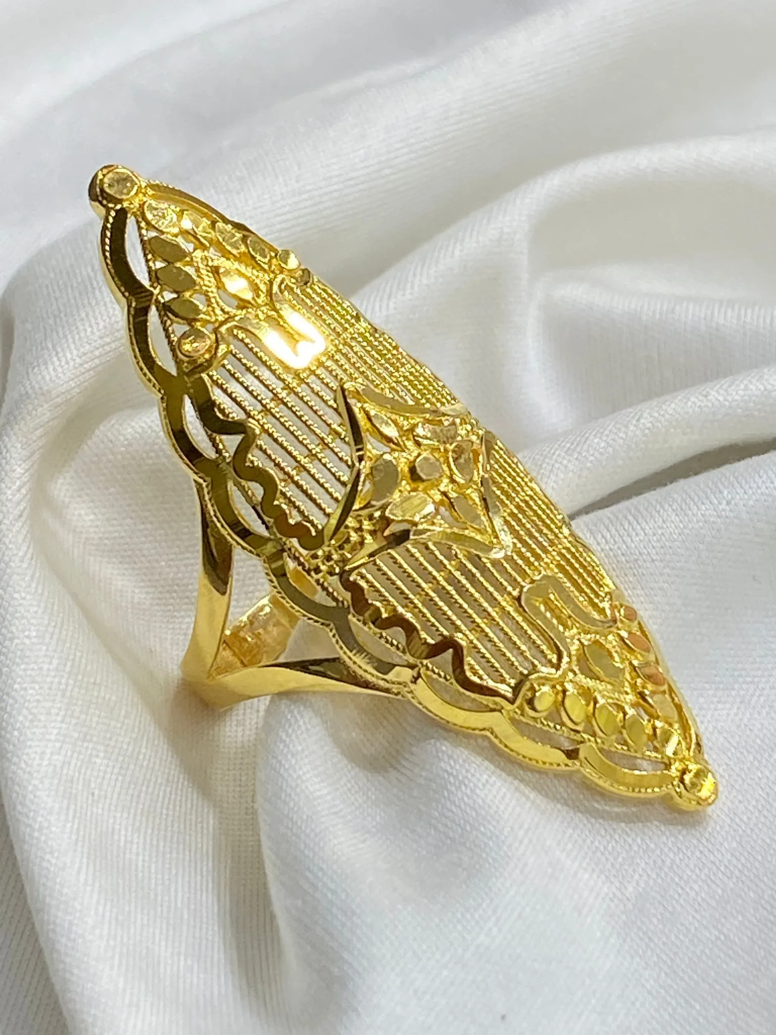 Favori Marka Hint İşi Yüzük