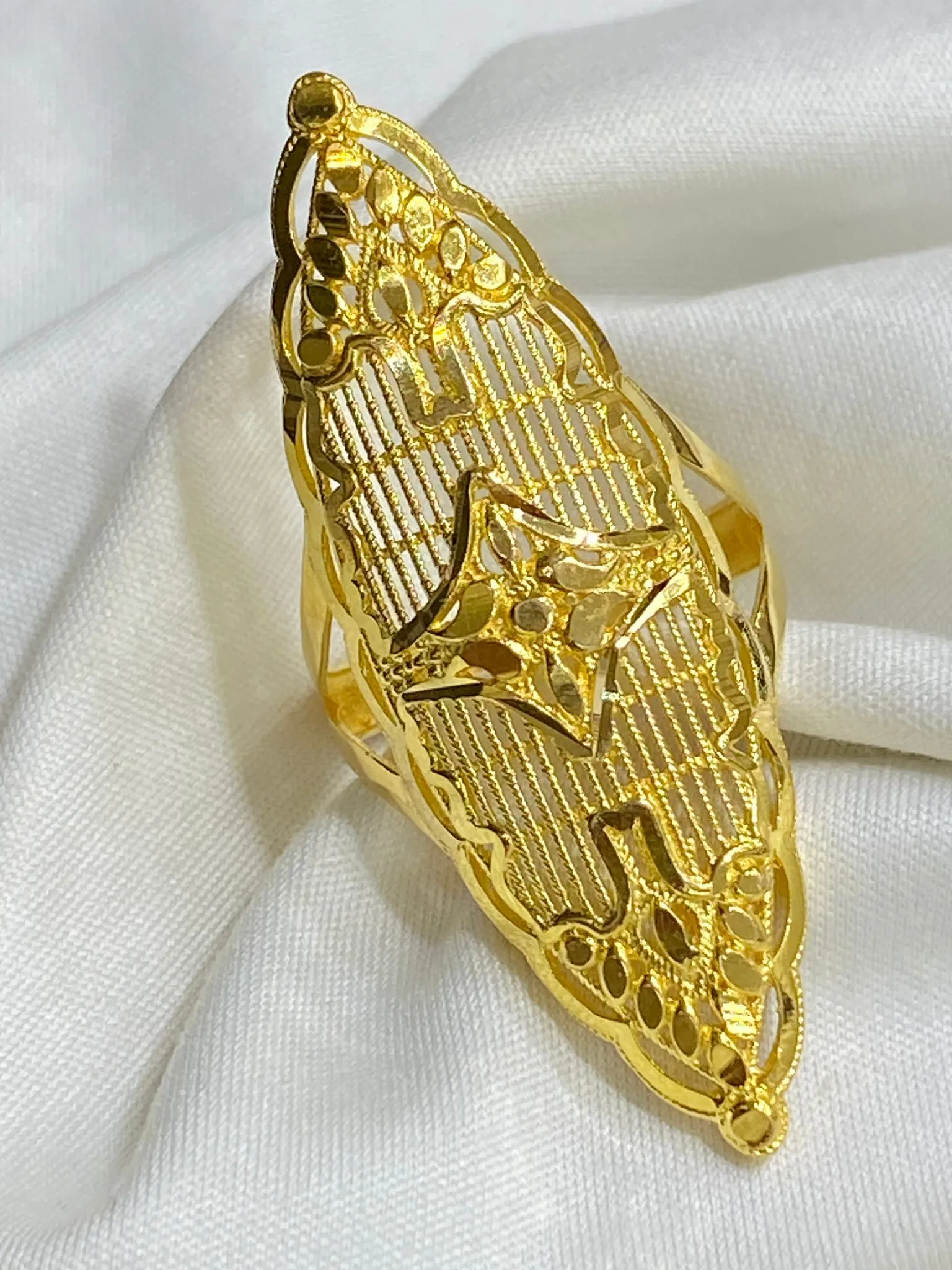 Favori Marka Hint İşi Yüzük