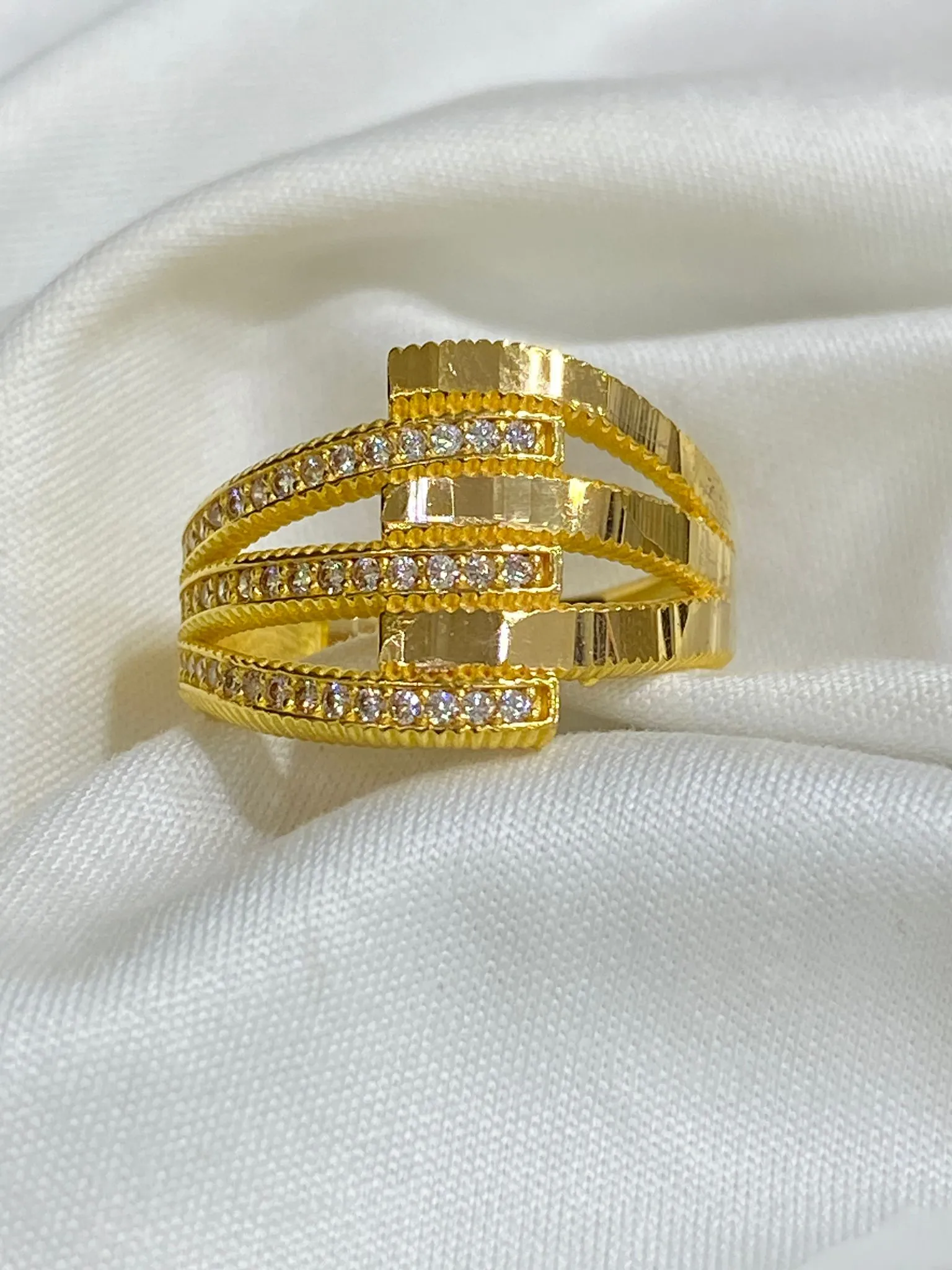 Favori Marka Kaburga Model Yüzük