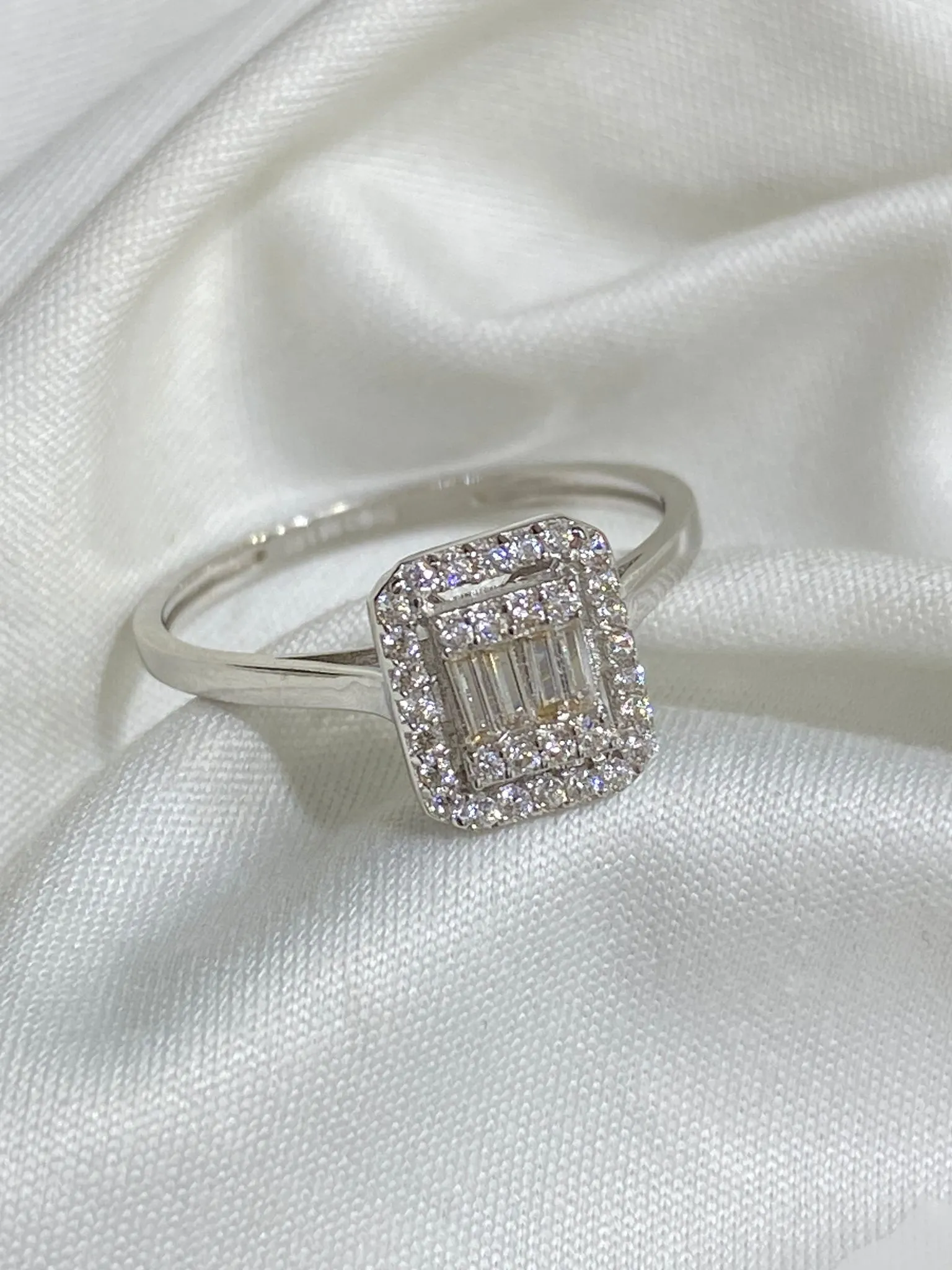 Favori Marka Babet Model Yüzük