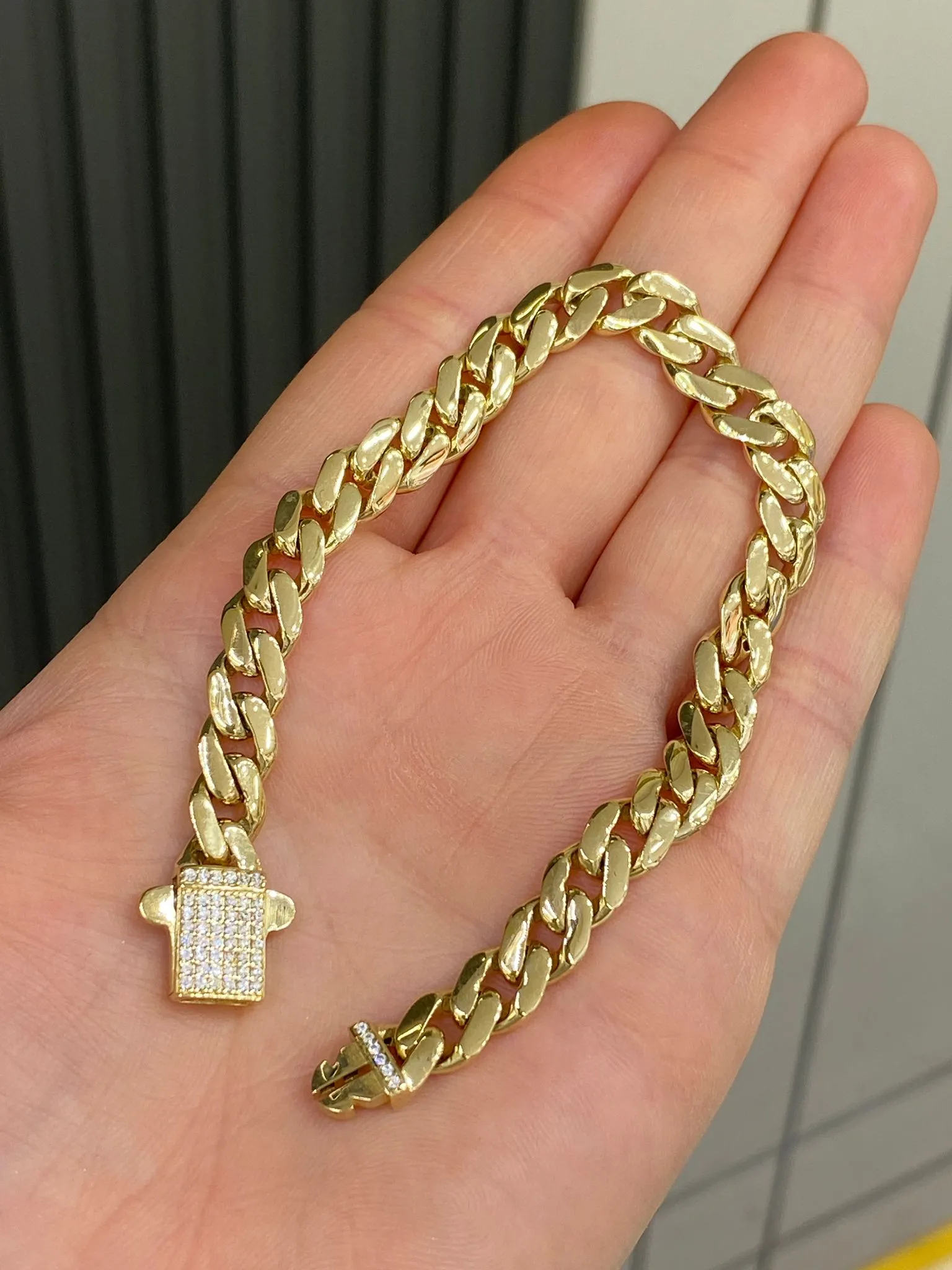 Favori Marka Gurmet Model Bileklik