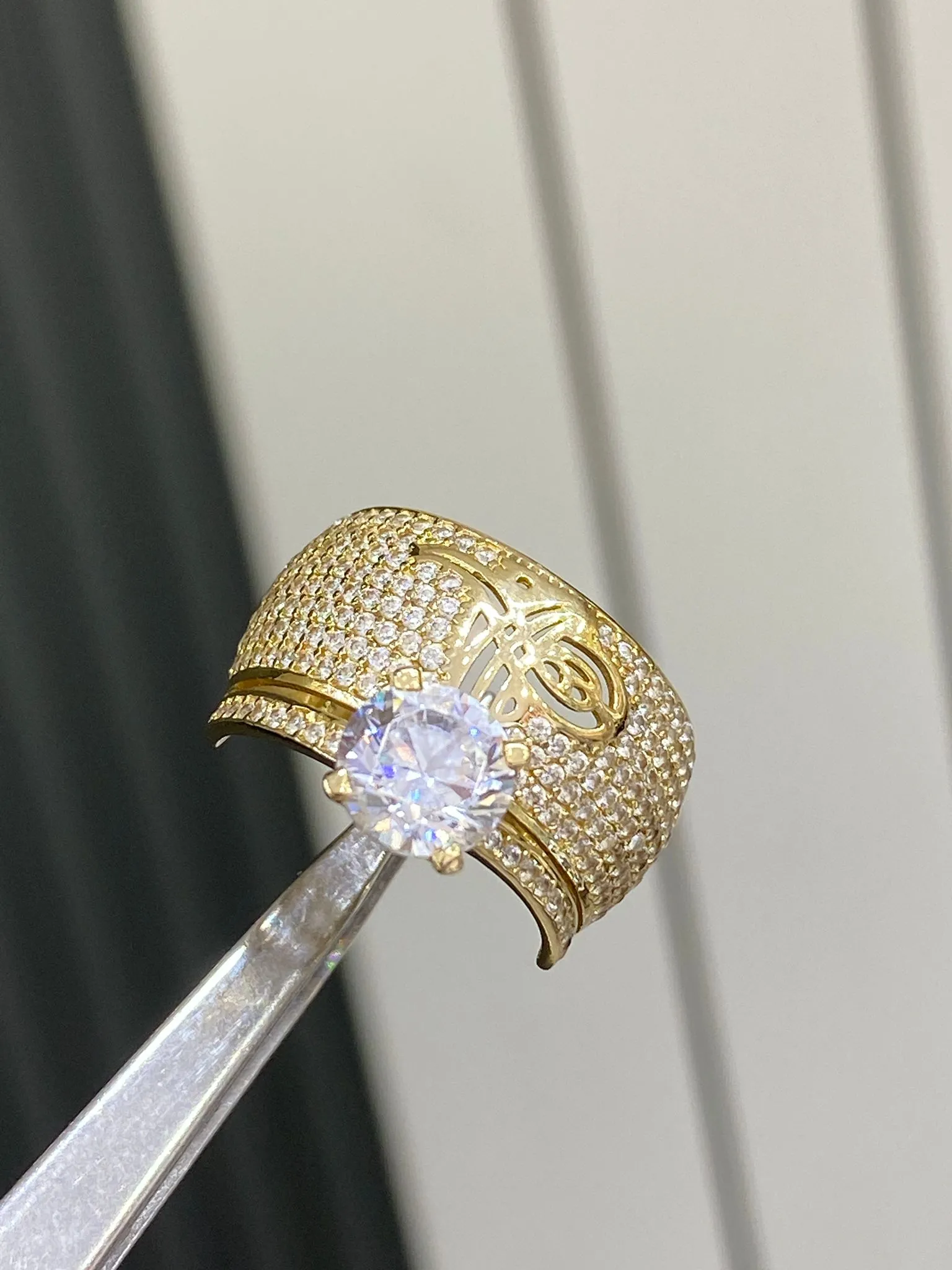 Favori Marka Tektaşlı Alyans Model  Yüzük