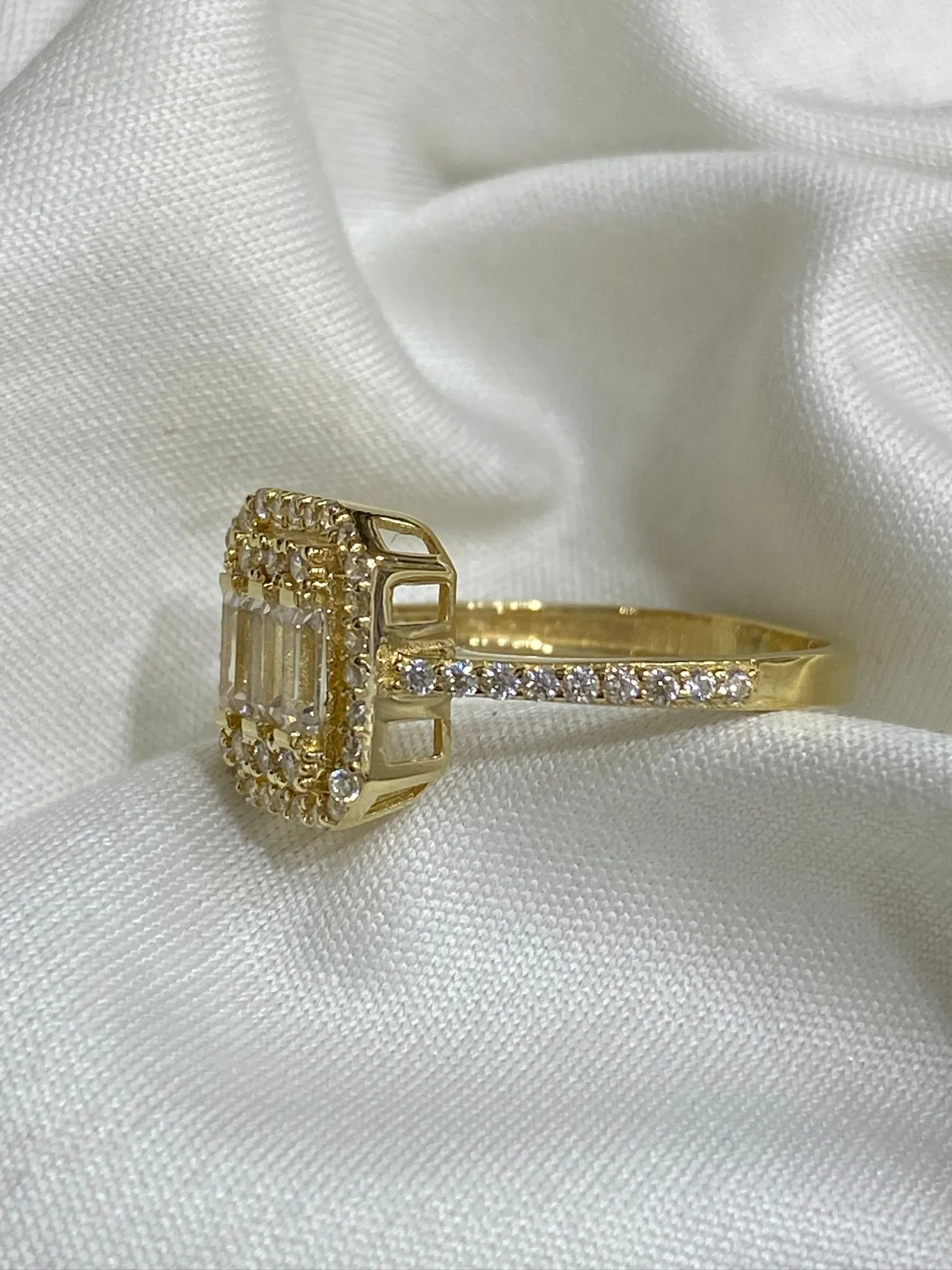 Favori Marka Baget Model Yüzük