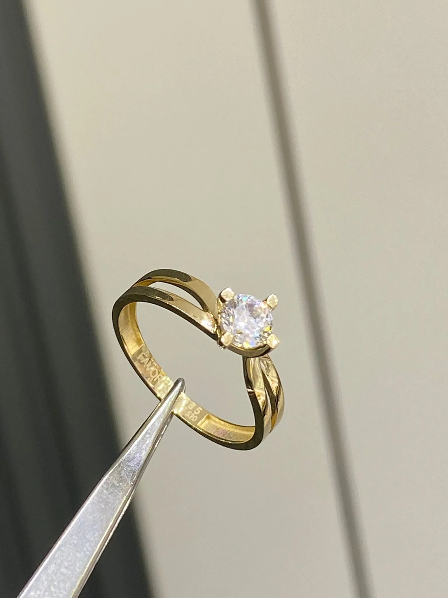 Favori Marka Tektaş Model Yüzük