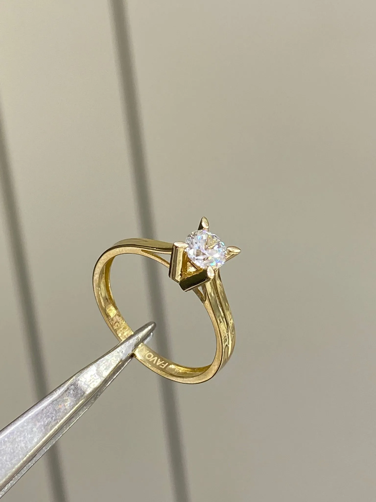 Favori Marka Tektaş Model Yüzük