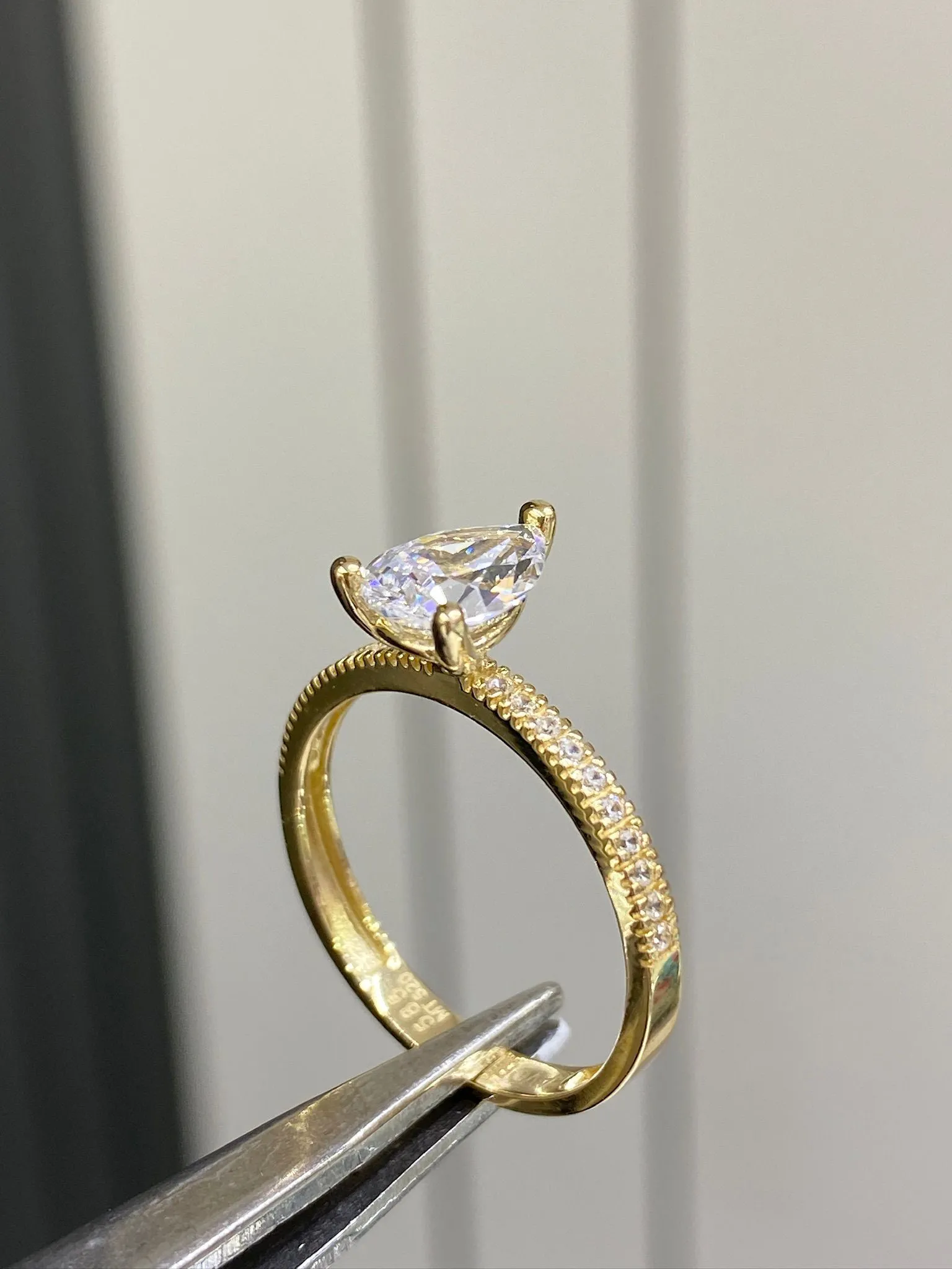 Favori Marka Damla Tektaş Model Yüzük