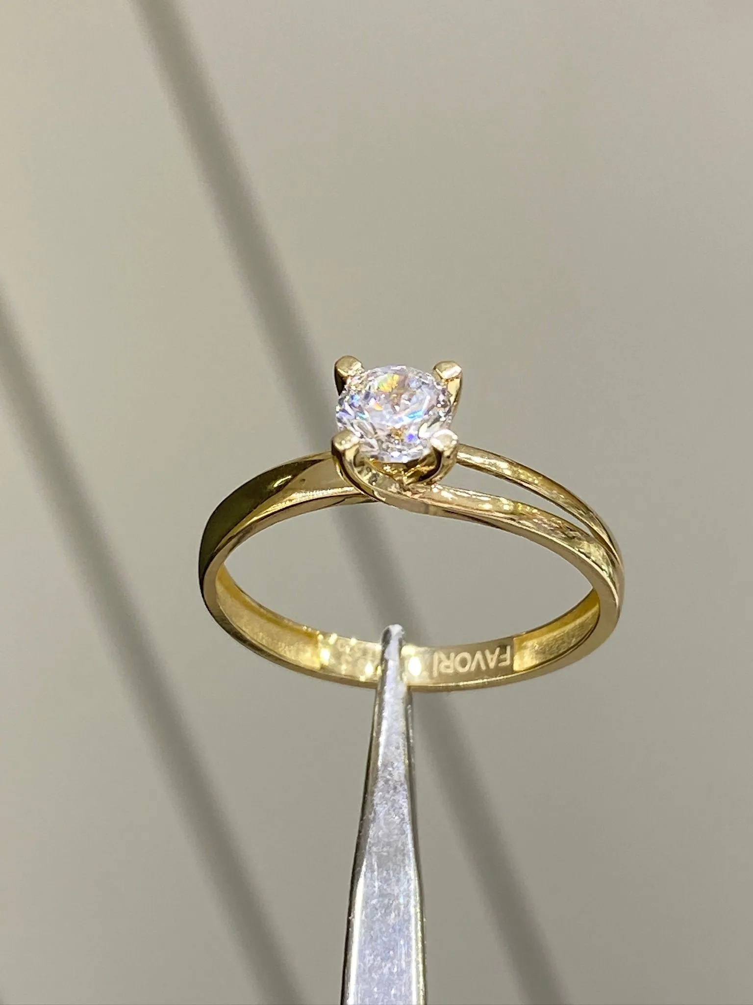 Favori Marka Tektaş Model Yüzük