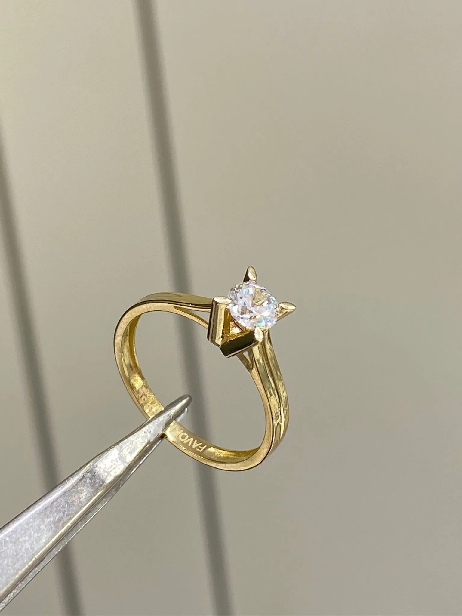 Favori Marka Tektaş Model Yüzük