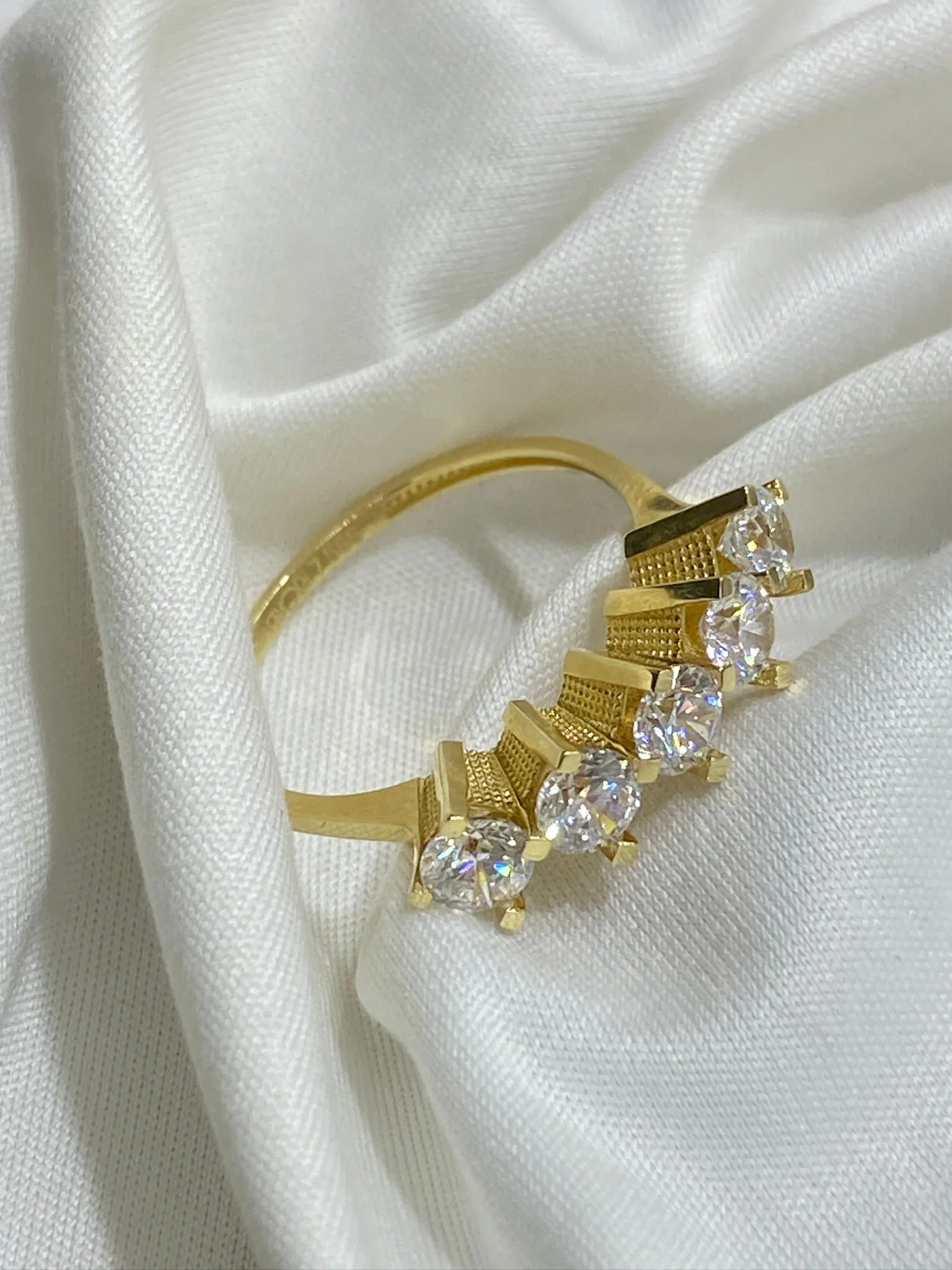 Favori Marka Beştaş Model Yüzük