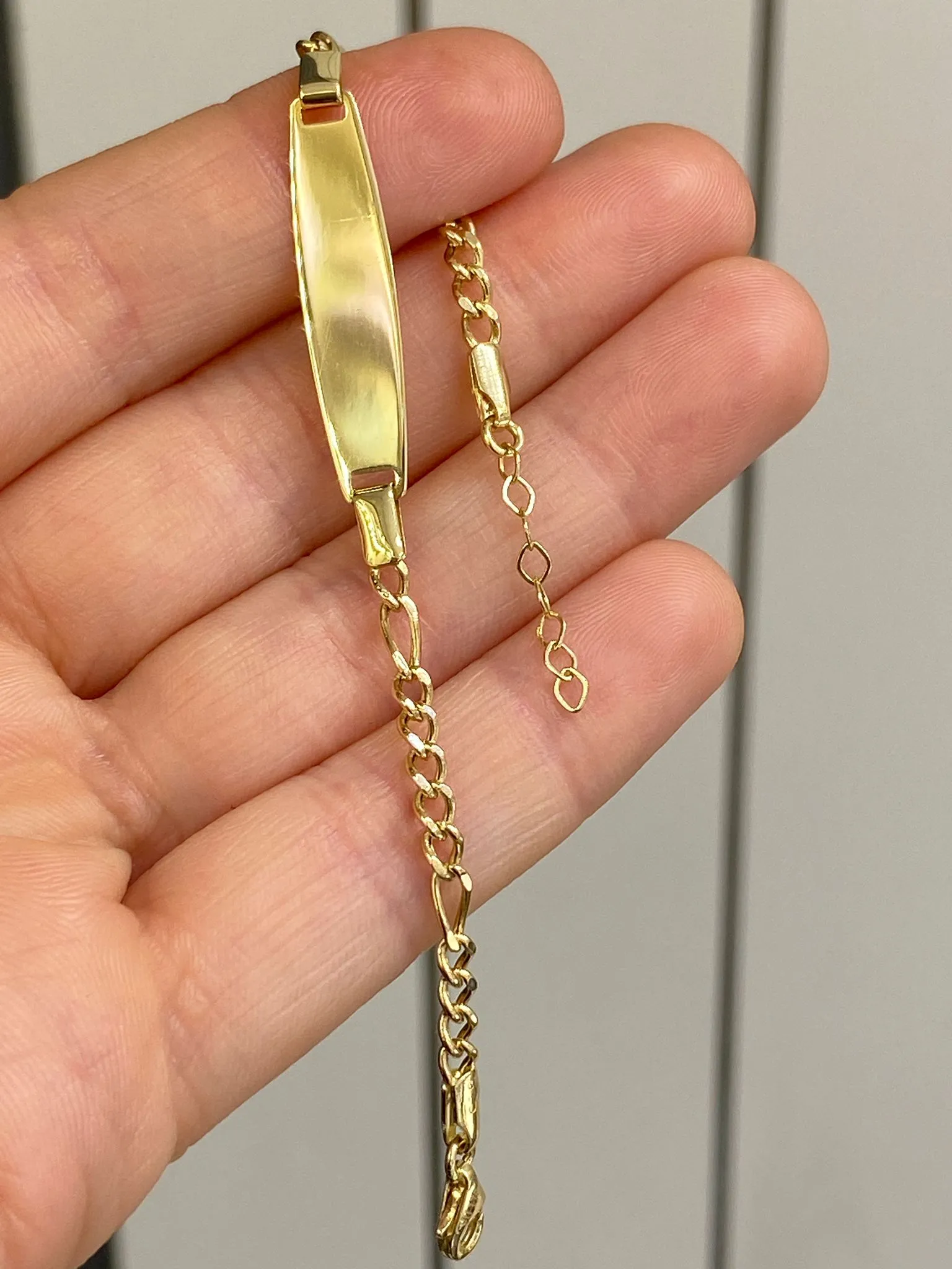 Favori Marka Plakalı Çocuk Model Bileklik