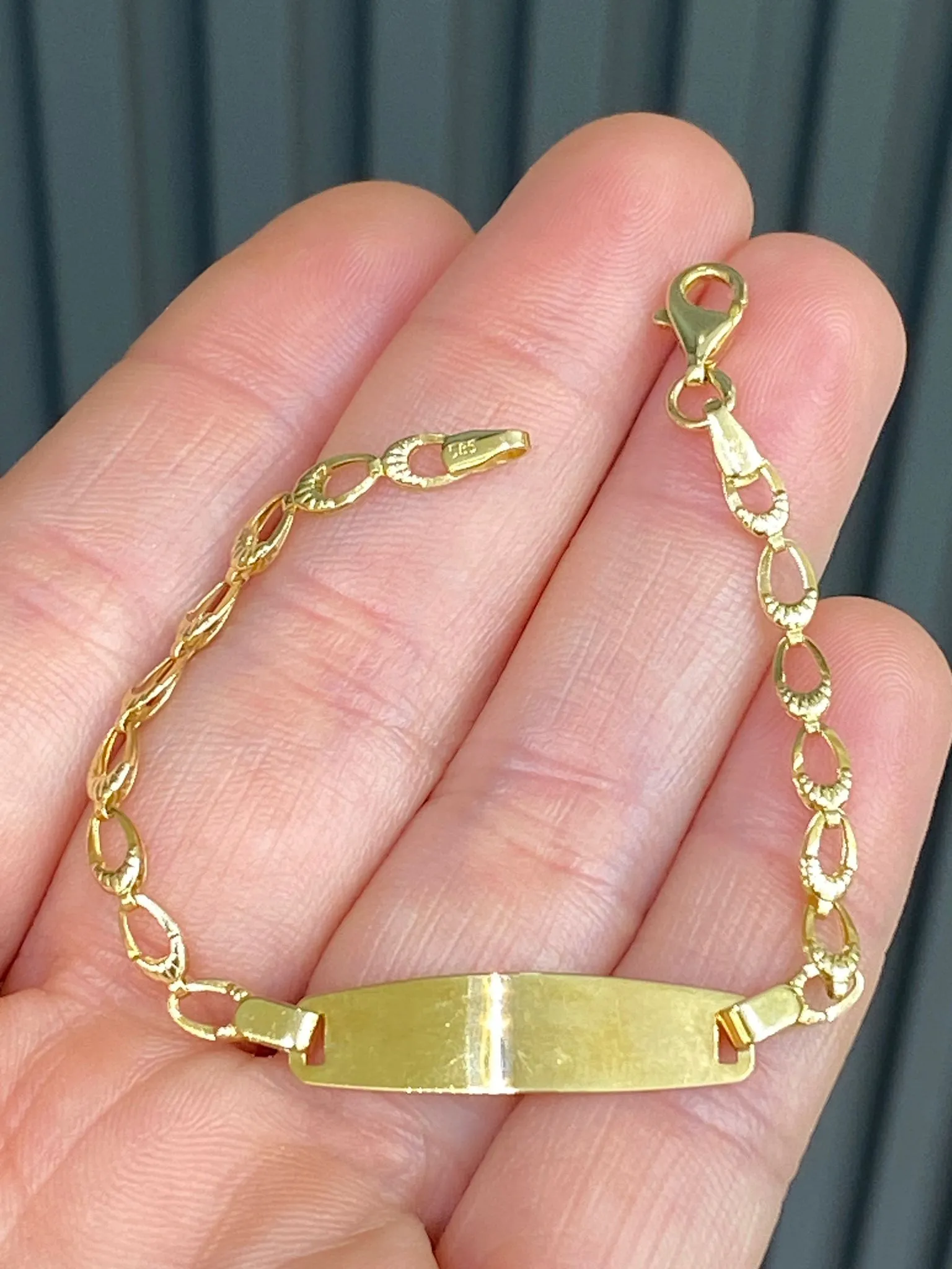 Favori Marka Plakalı Çocuk Model Bileklik