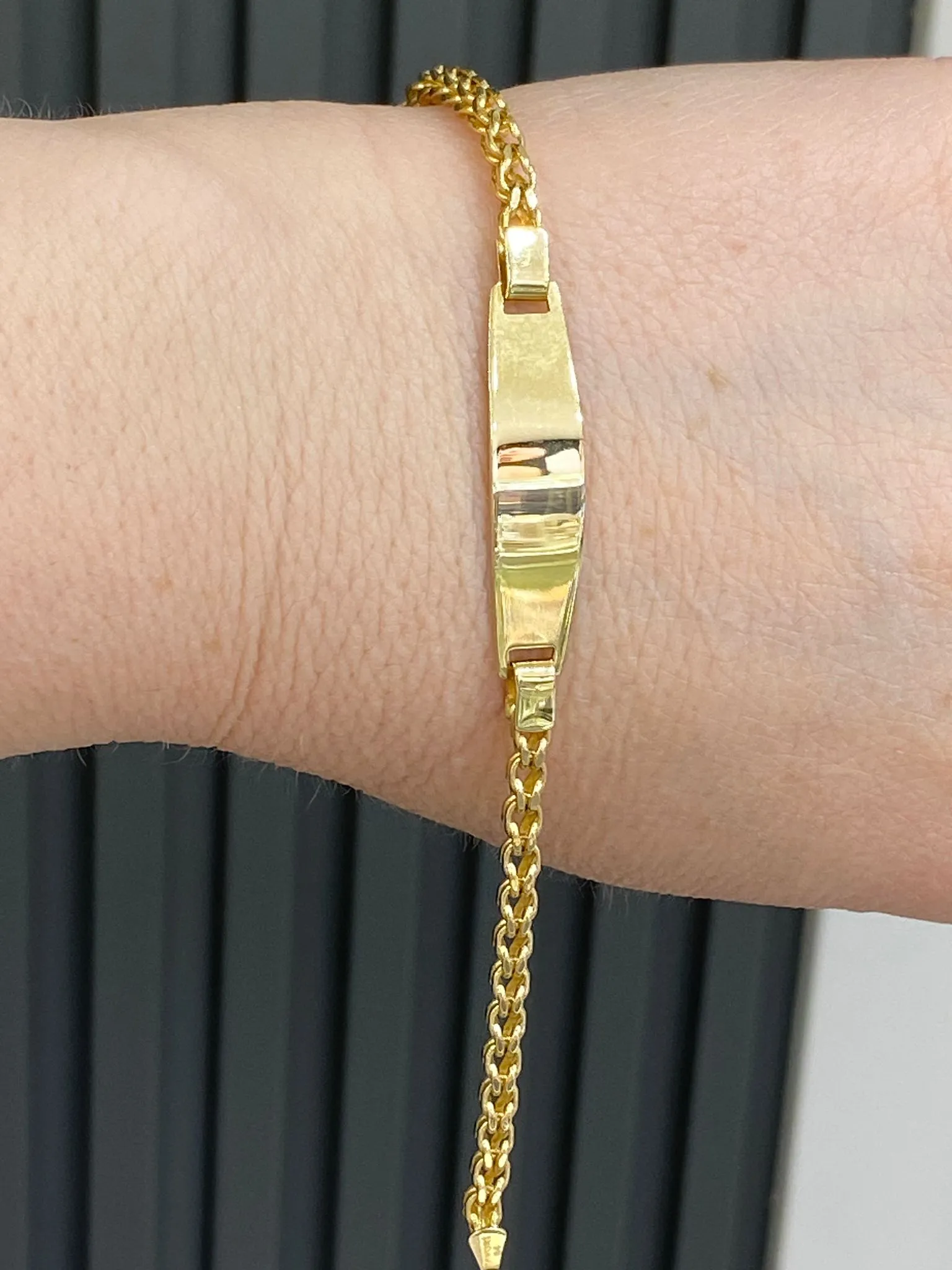 Favori Marka Plakalı Çocuk Model Bileklik