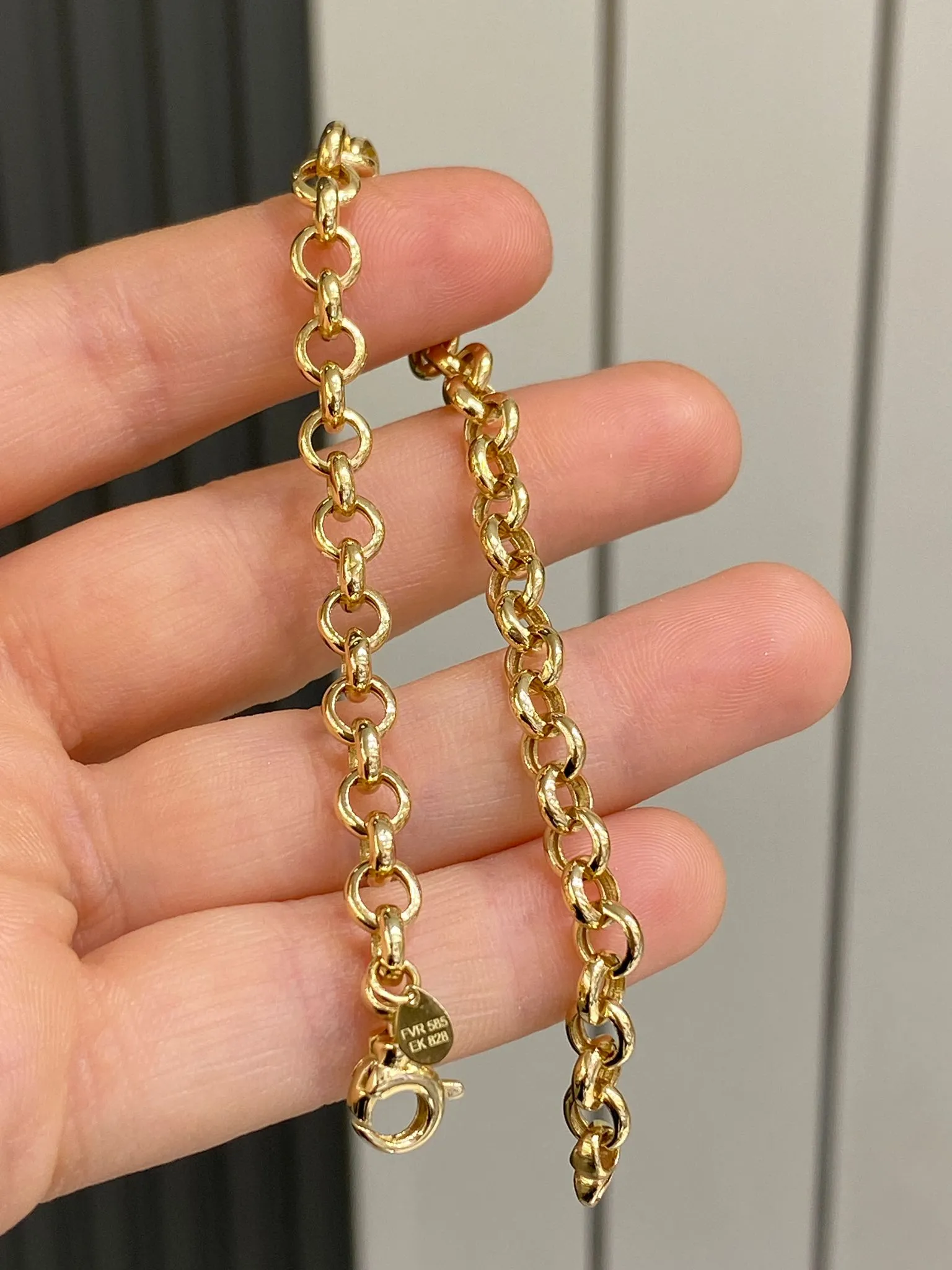 Favori Marka Doc Model Bileklik