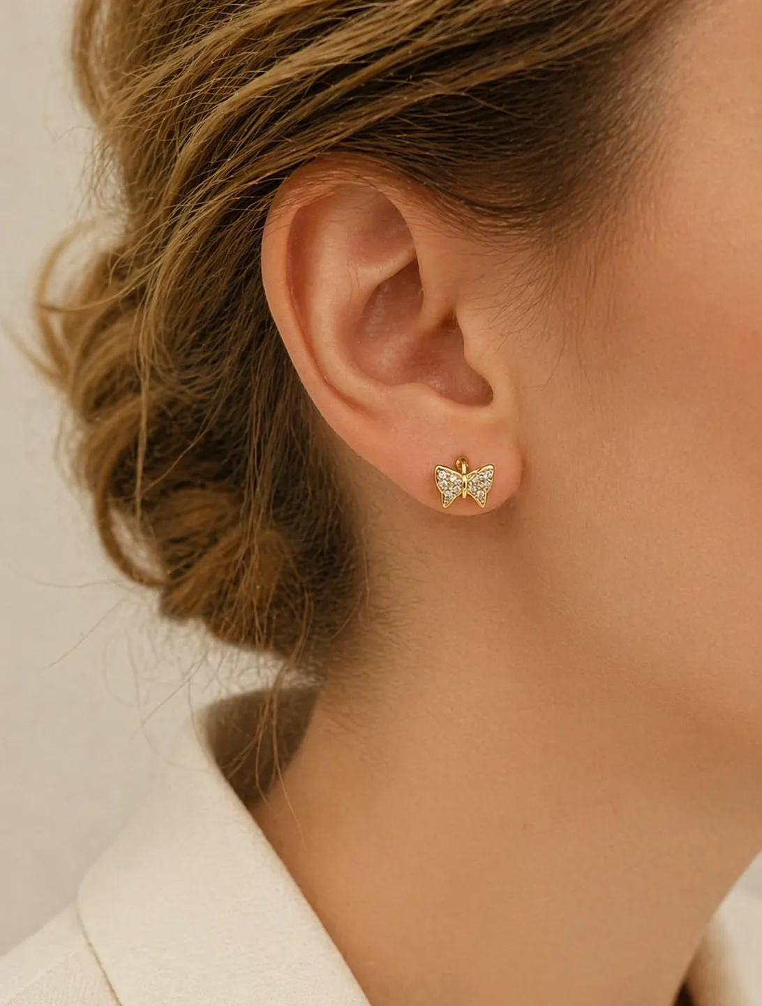 Favori Marka Kelebek Model Küpe