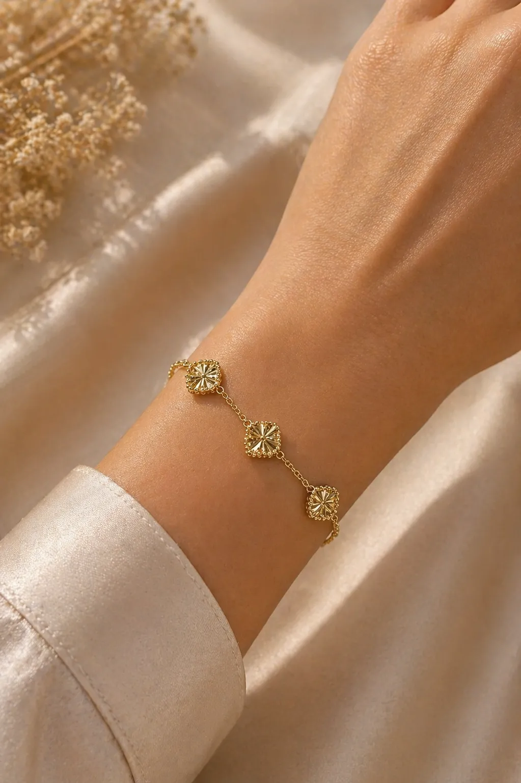 Favori Marka Yonca Model Bileklik 