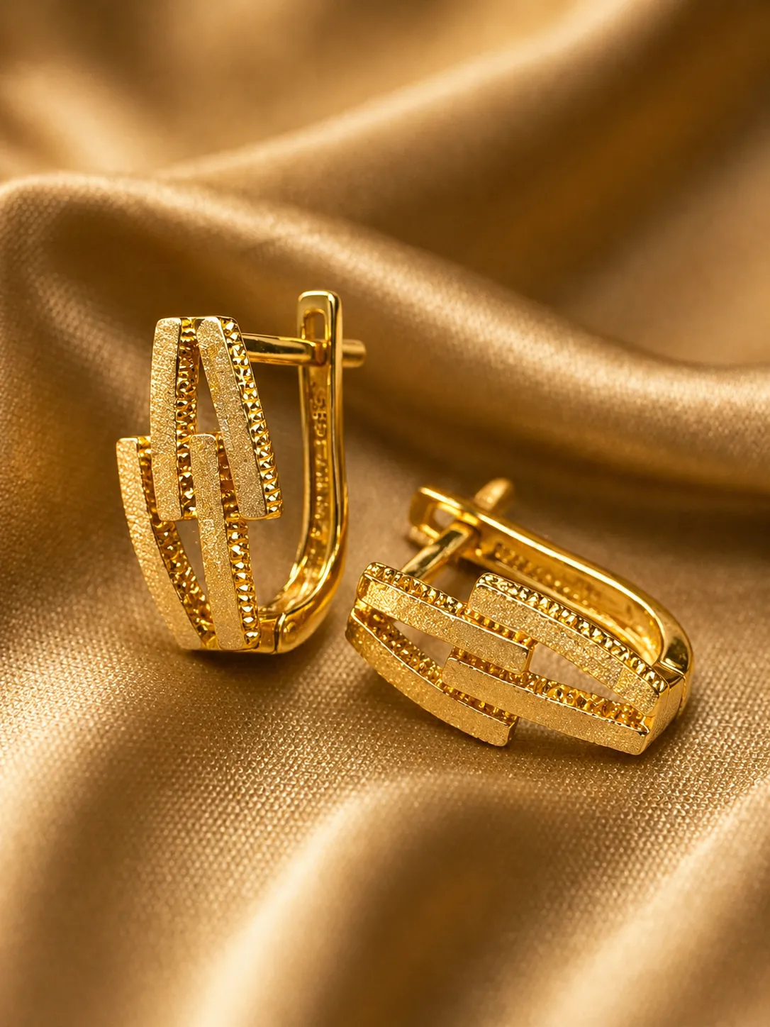 Favori Marka İtalyan Model Küpe