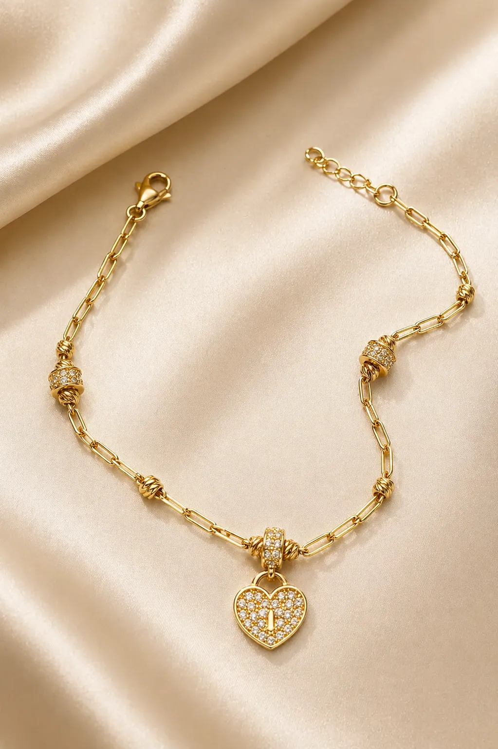 Favori Marka Kalpli Şans Bilekliği