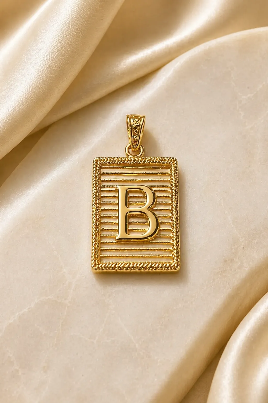 Favori Marka Çerçeveli B Harfi Uç