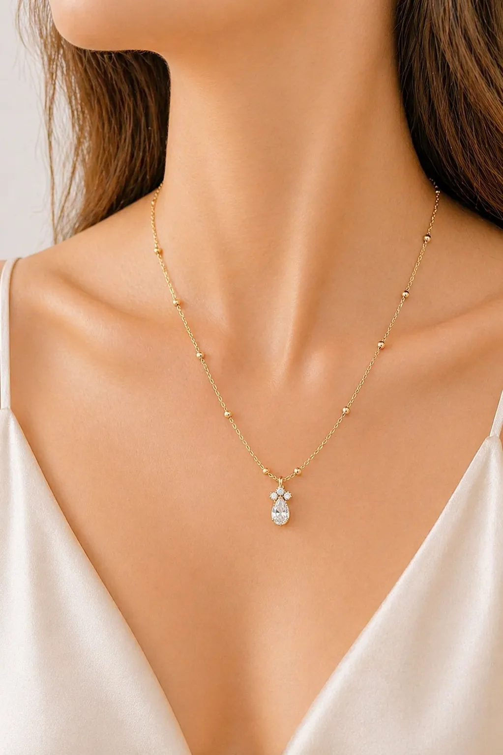 Favori Marka Dorikalı Model Kolye 