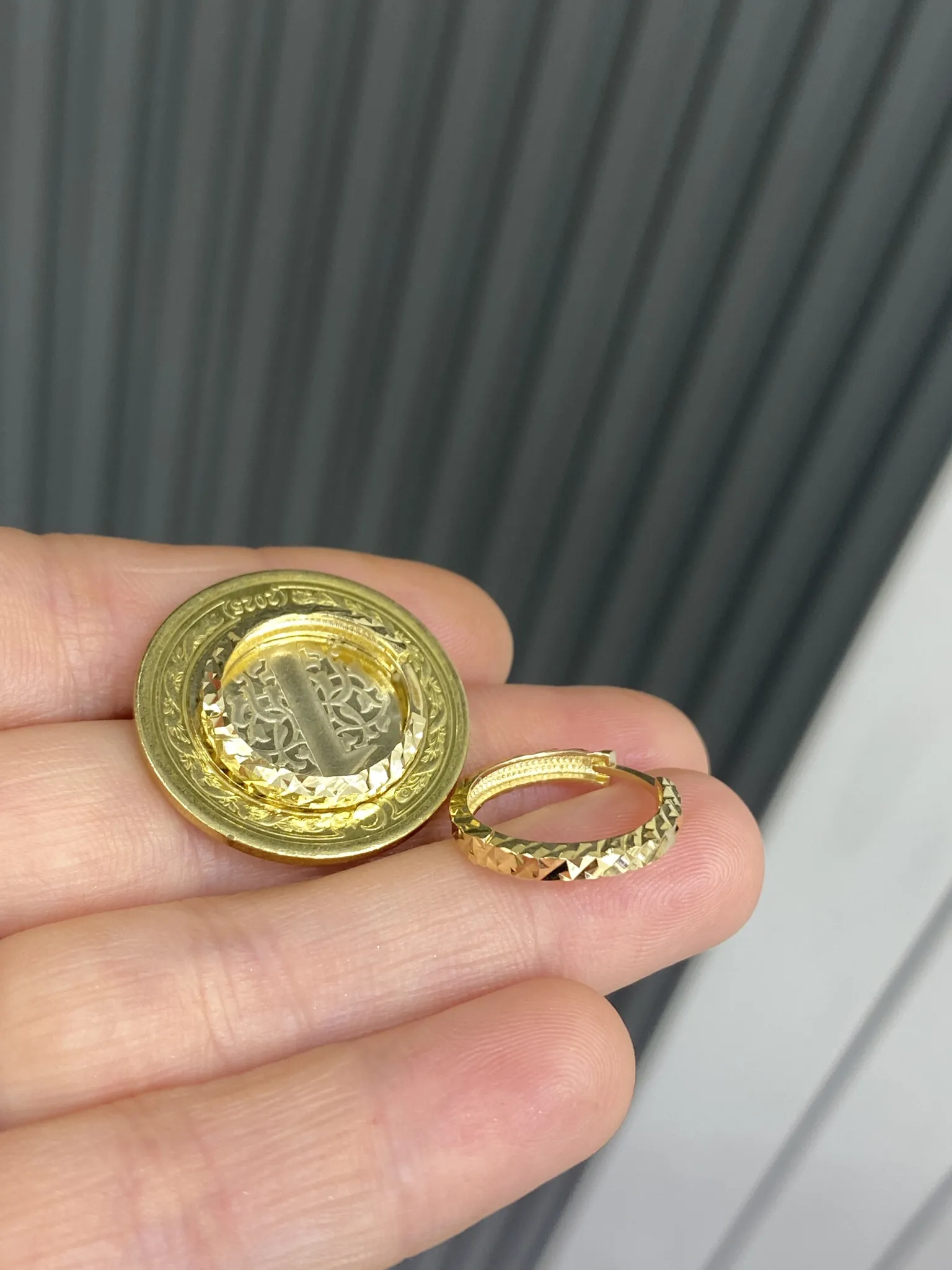 Favori Marka Kalemli Halka Model Küpe