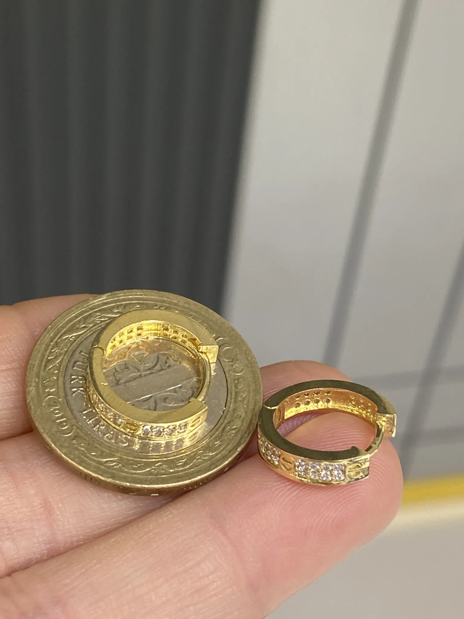 Favori Marka İtalyan Model Küpe