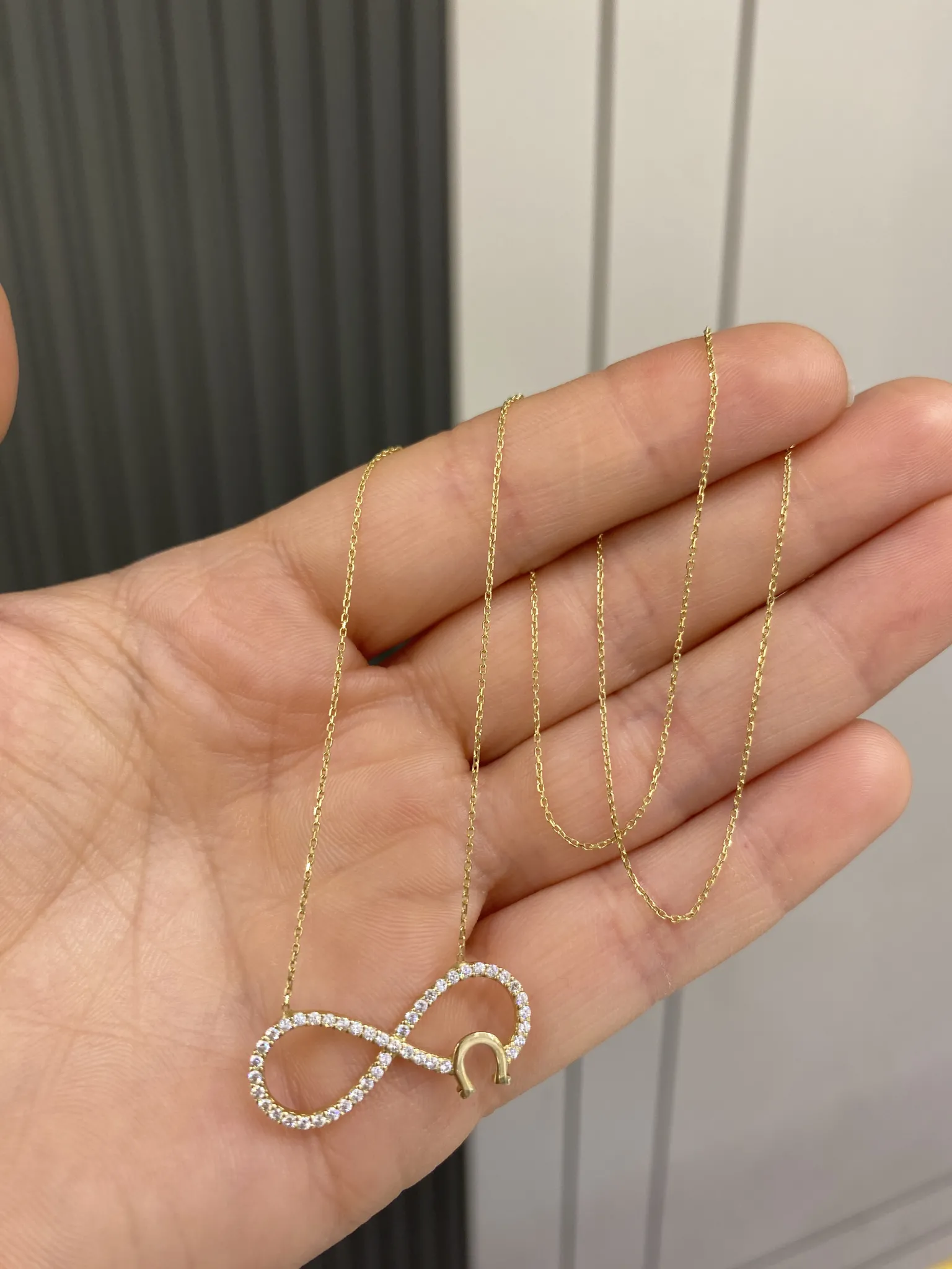 Favori Marka Sonsuzluk Model Taşlı Kolye