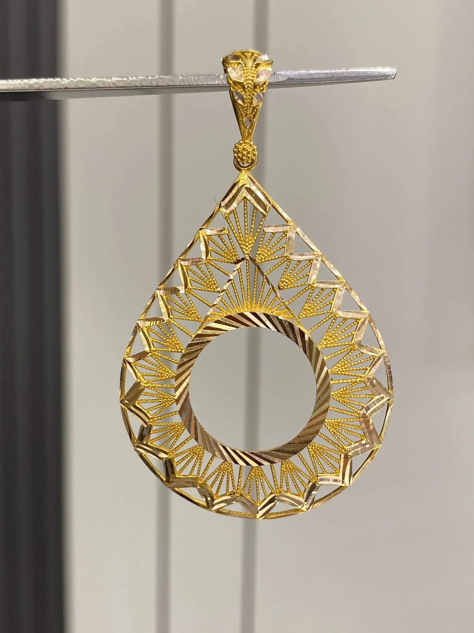 Favori Marka Çeyrekli Model Uç