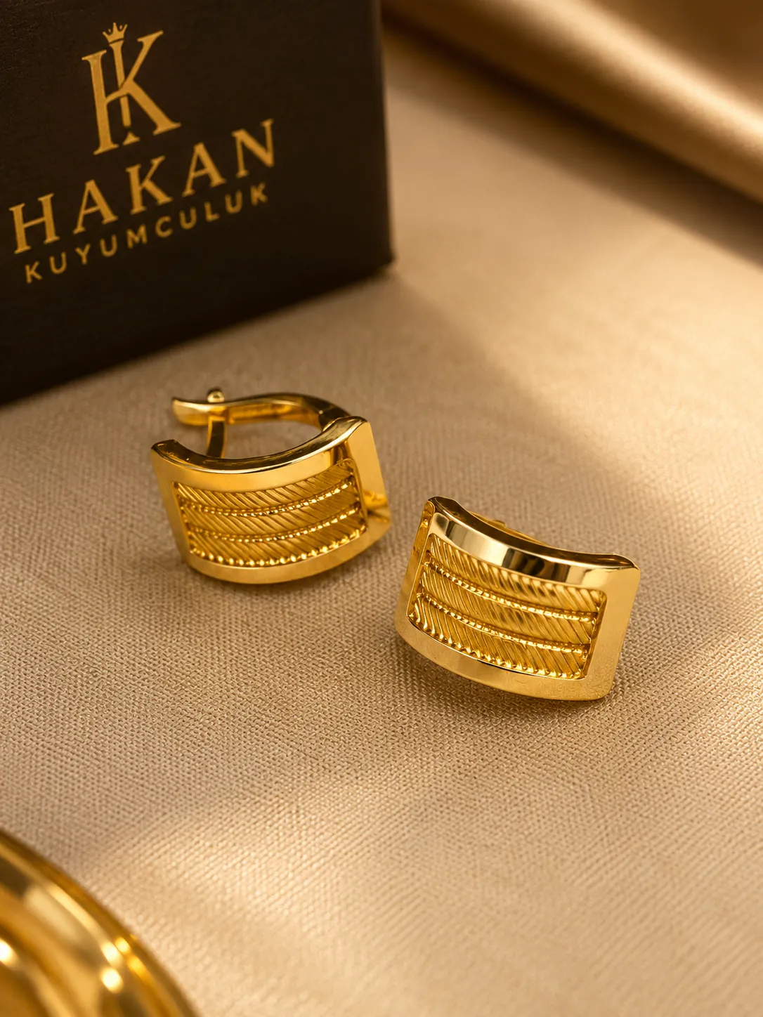 Favori Marka Hasır Küpe