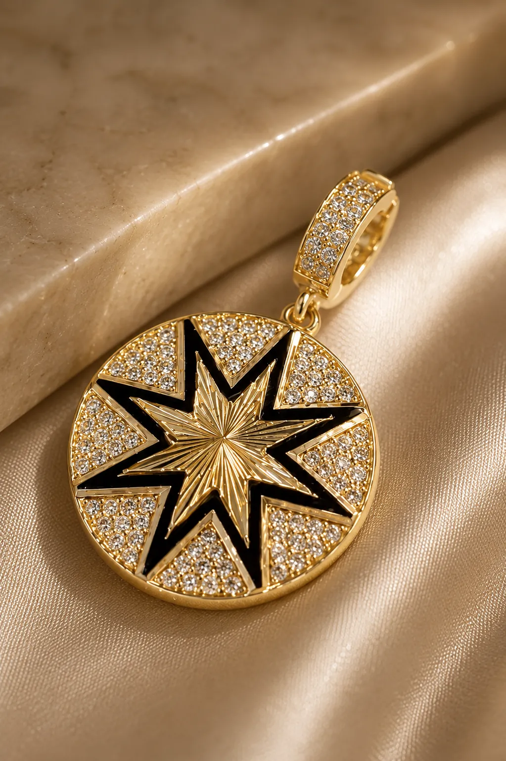 Favori Marka Charm Model Uç