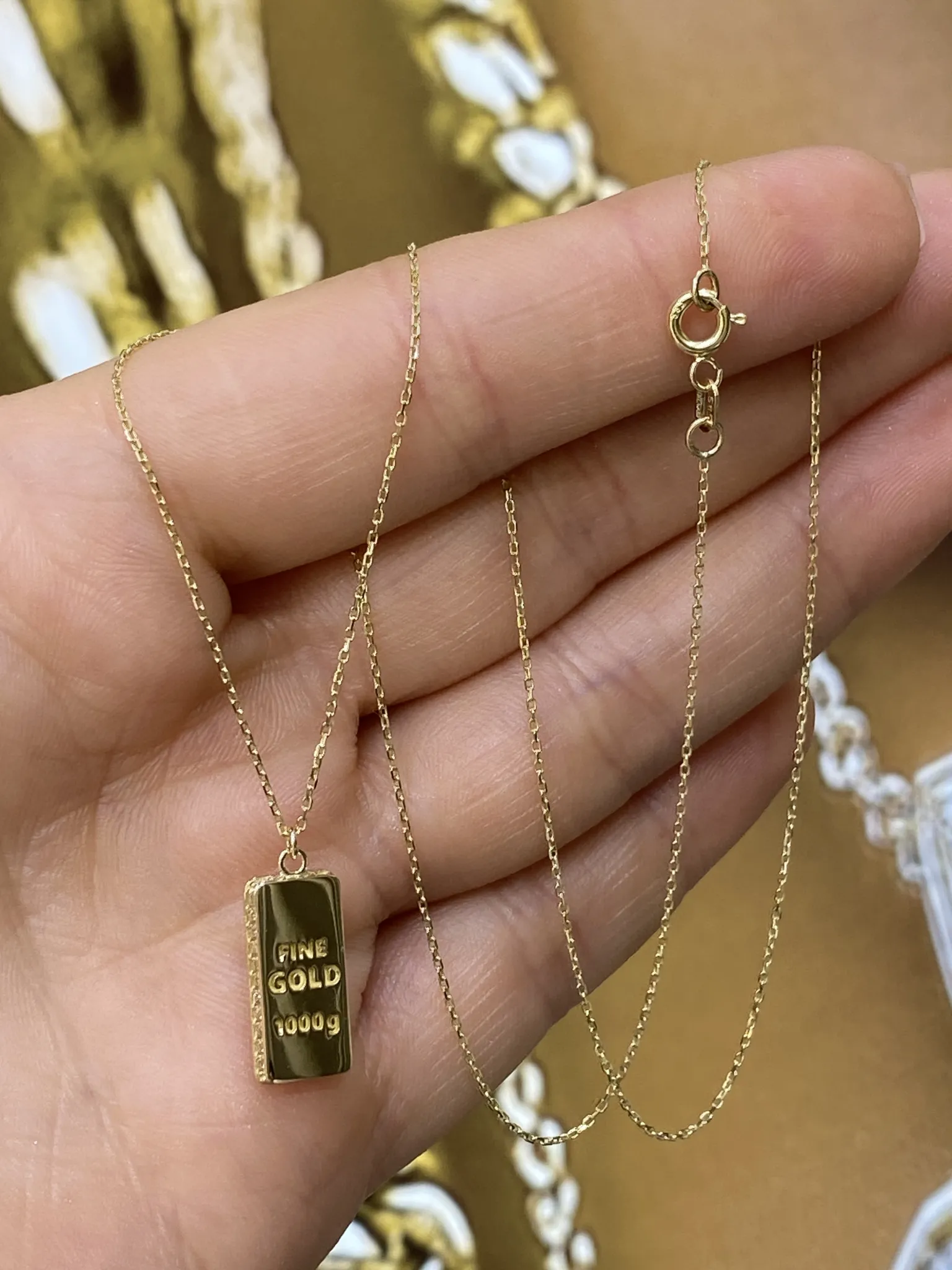 Favori Marka Külçe Model Kolye